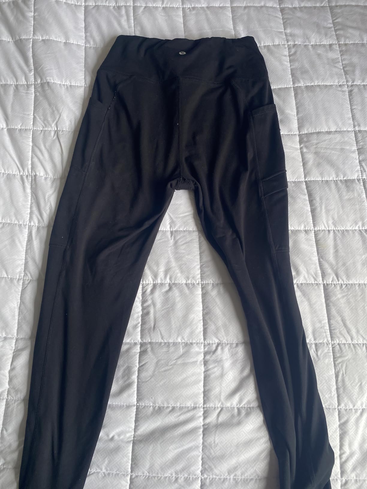 baleaf Women's Fleece Lined Leggings Waterproof Winter Hiking Pants Thermal Running Tights Zipper Pockets High Waisted - Customer Photo 1