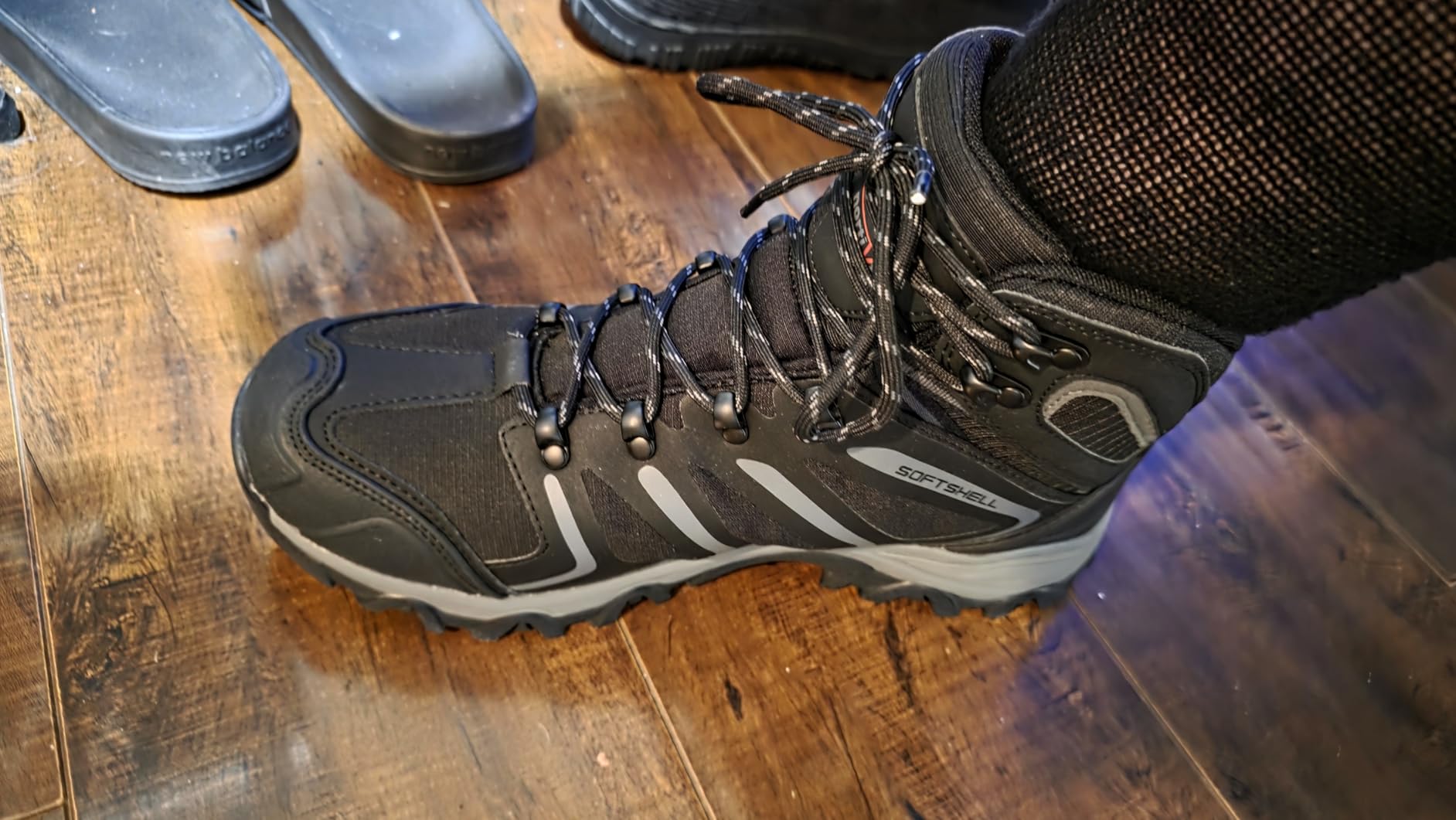 NORTIV 8 Men's Ankle High Waterproof Hiking Boots Outdoor Lightweight Shoes Trekking Trails Armadillo Customer Review NORTIV 8 Men's Ankle High Waterproof Hiking Boots Outdoor Lightweight Shoes Trekking Trails Armadillo - Customer Photo 1
