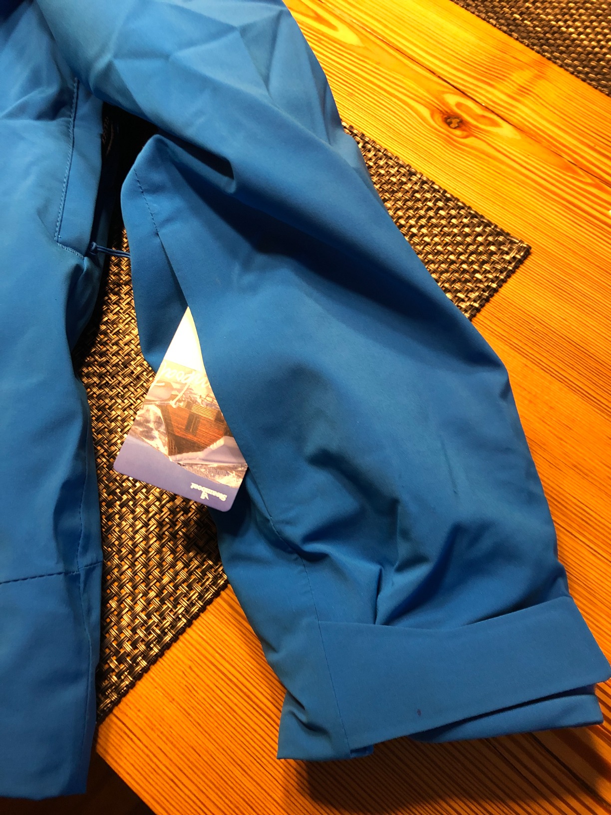 Helly-Hansen Alpha LIFALOFT Insulated Ski Jacket - Cold-Weather Winter Jackets for Men - Water Resistant - Customer Photo 3