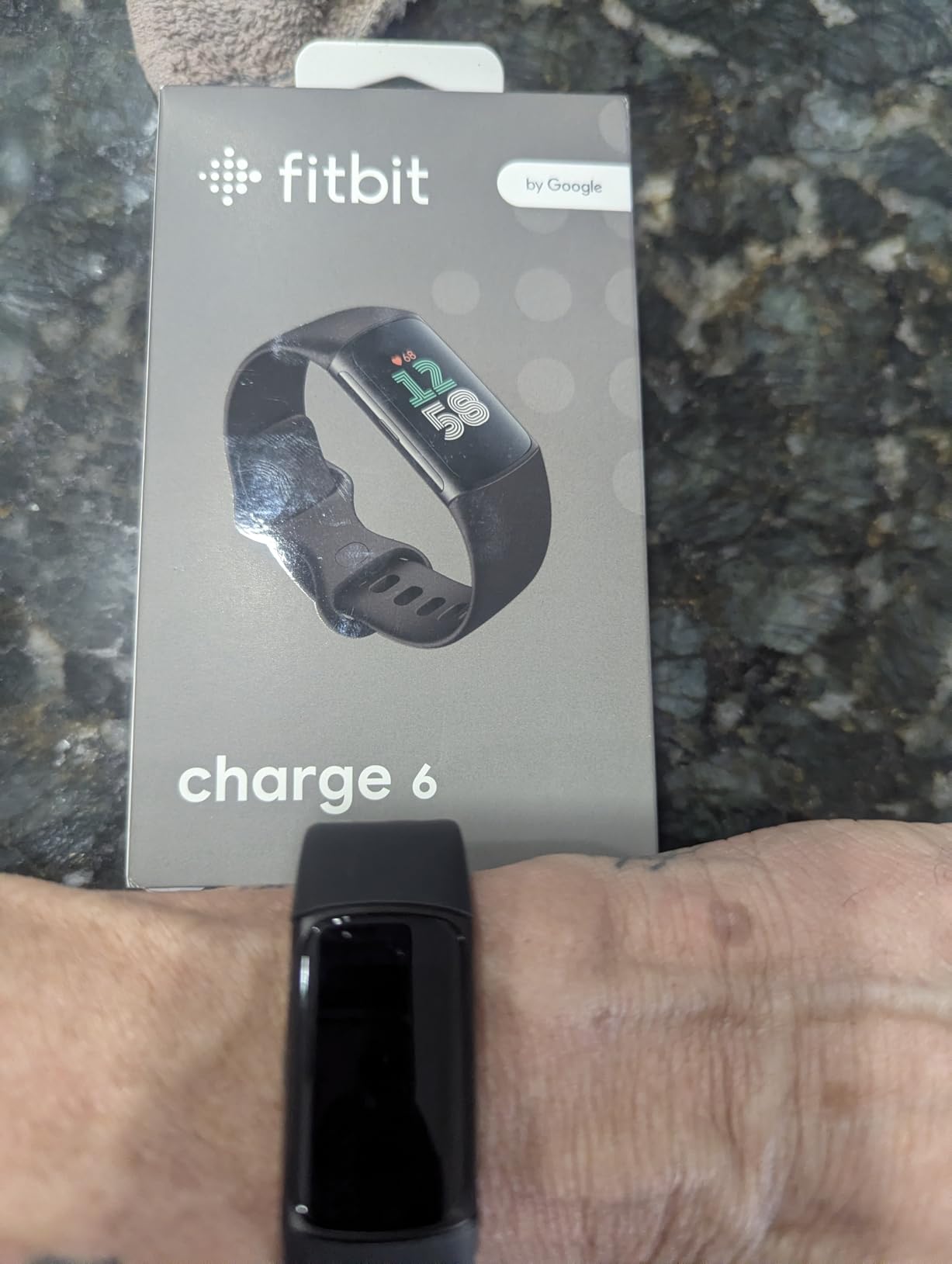 Fitbit Charge 6 Fitness Tracker with Google Apps - Heart Rate on Exercise Equipment - 3-Month Google Health Premium Membership Included - Obsidian/Black - Small&Large Bands Included customer photo 1