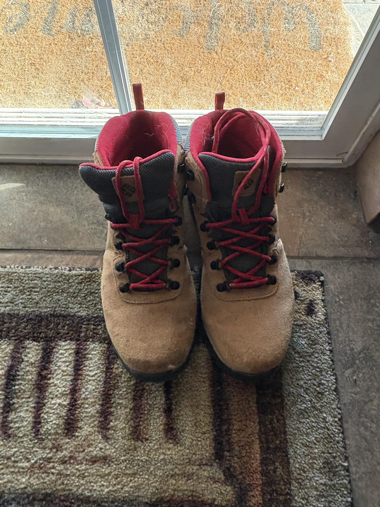 Columbia Men's Newton Ridge Plus II Suede Waterproof Hiking Boot - Customer Photo 3