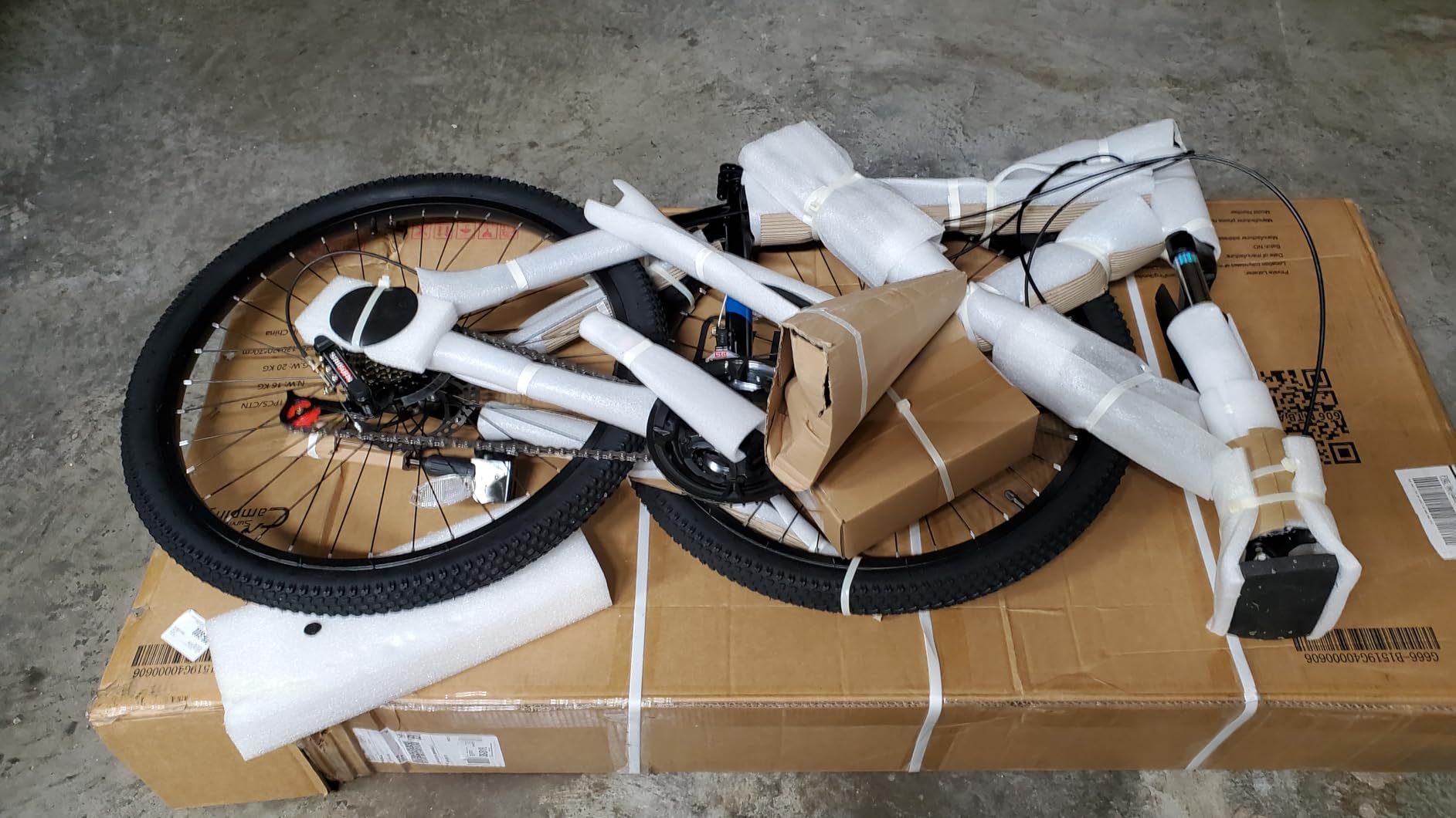 Ktaxon Mountain Bike 24/26/27.5 Inch Men & Women Mountain Bike with 21-Speed Adult Bikes, Double Disc Brake, Suspension Fork and High Carbon Steel Frame - Customer Photo 1