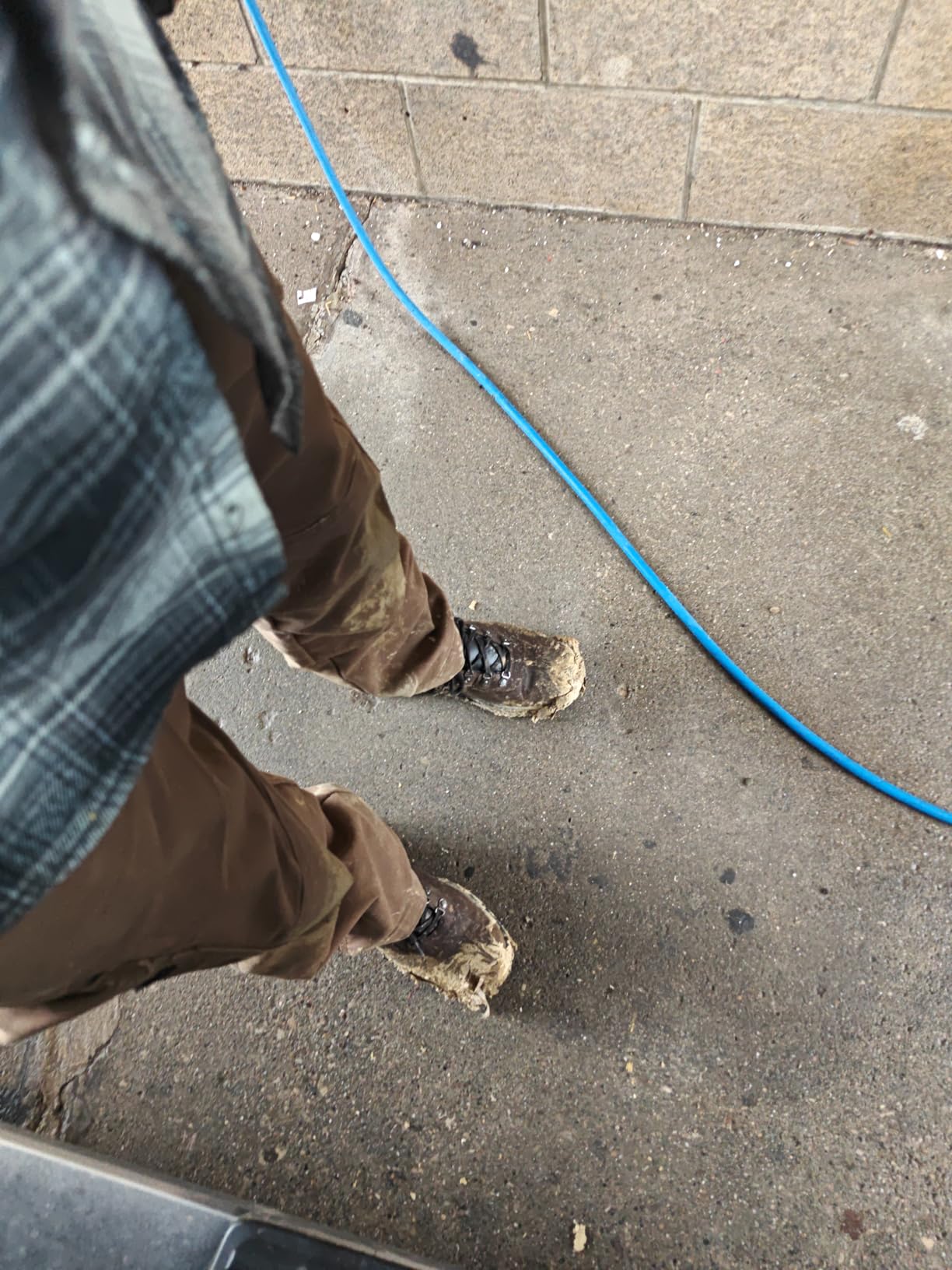 Timberland Men's Flume Mid Waterproof Hiking Boot - Customer Photo 1