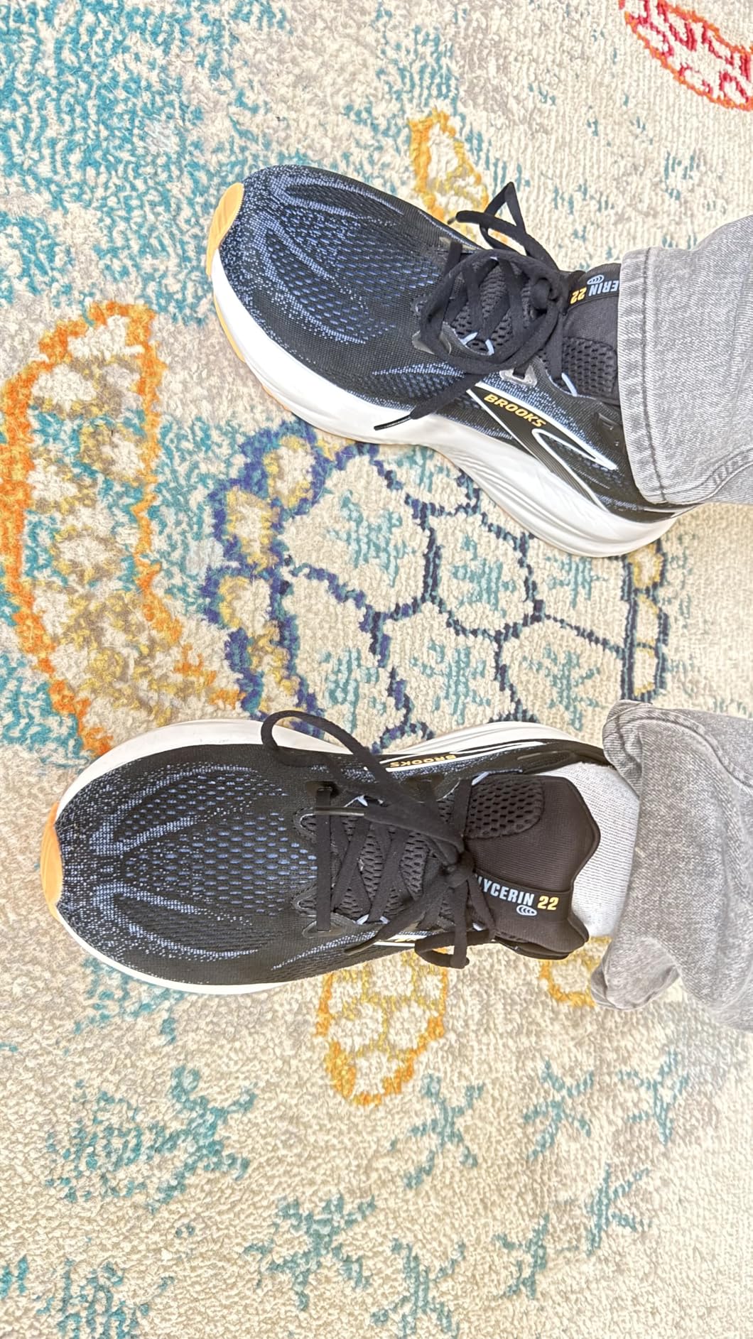 Brooks Men's Glycerin 22 Neutral Running Shoe Customer Review Brooks Men's Glycerin 22 Neutral Running Shoe - Customer Photo 2