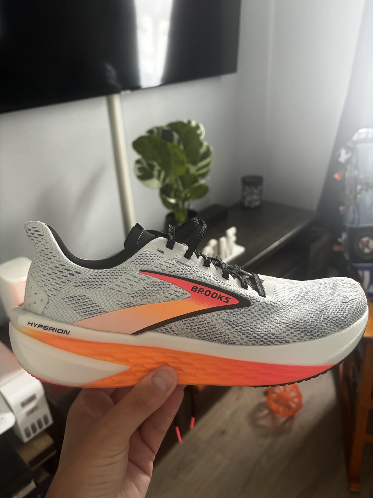 Brooks Men's Hyperion 2 Neutral Running Shoe Customer Review Brooks Men's Hyperion 2 Neutral Running Shoe - Customer Photo 2