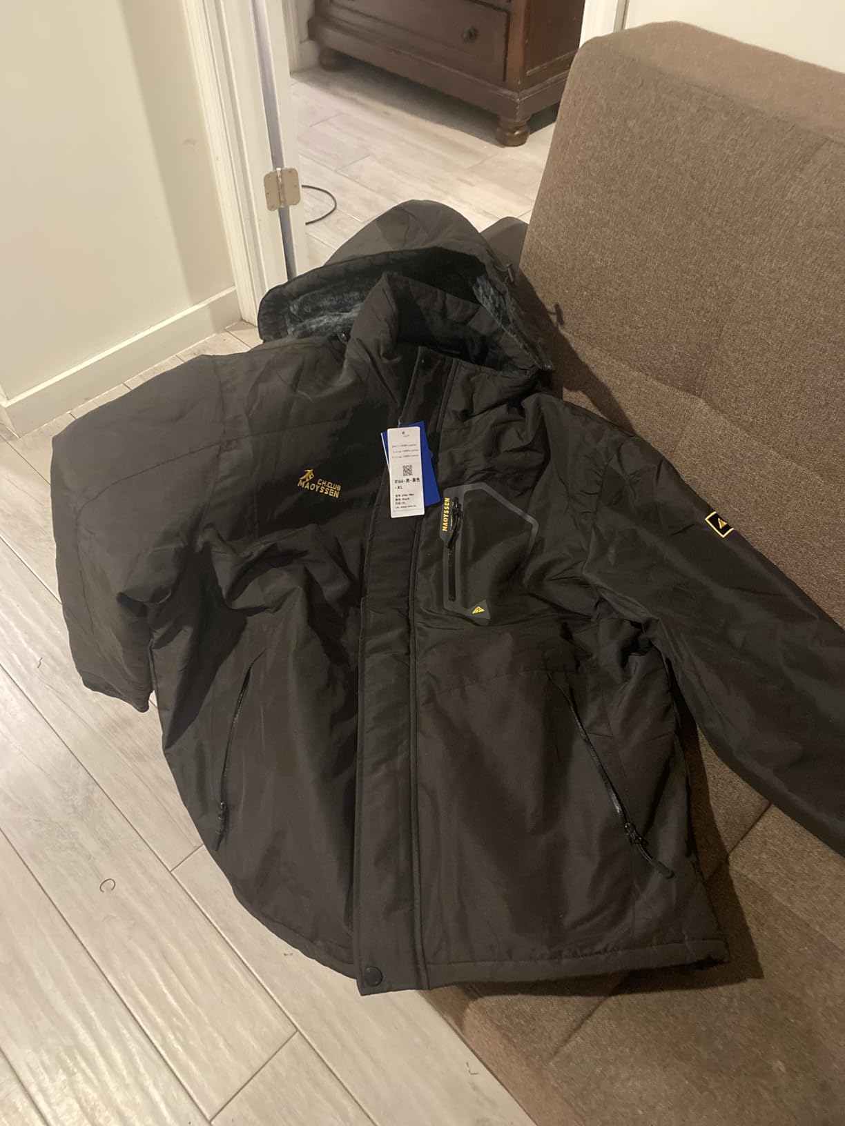 MAOYSSEN Men's Ski Jacket Warm Winter Snow Coat Waterproof Mountain Windbreaker Snowboarding Jacket Hooded for Hiking Traval - Customer Photo 1