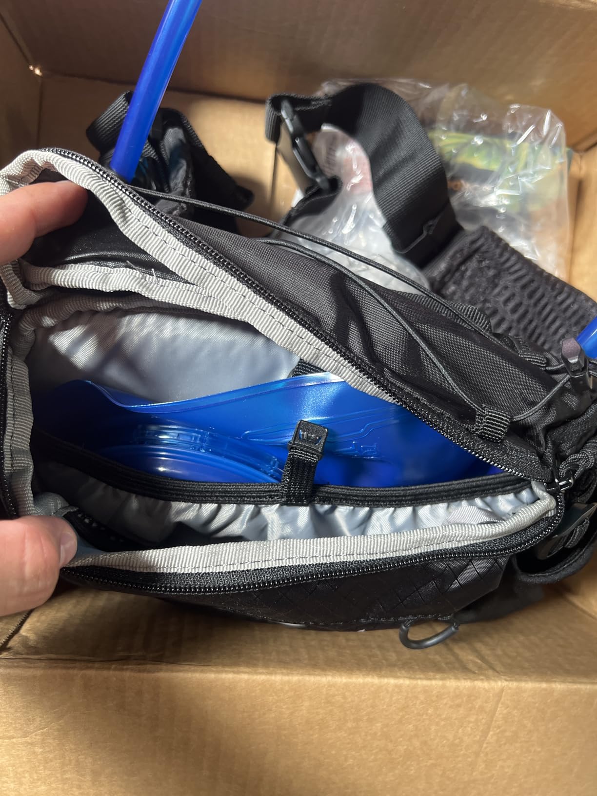 CamelBak M.U.L.E. 5 Mountain Bike Gravel Waist Belt Hydration Pack 50oz Customer Review CamelBak M.U.L.E. 5 Mountain Bike Gravel Waist Belt Hydration Pack 50oz - Customer Photo 2