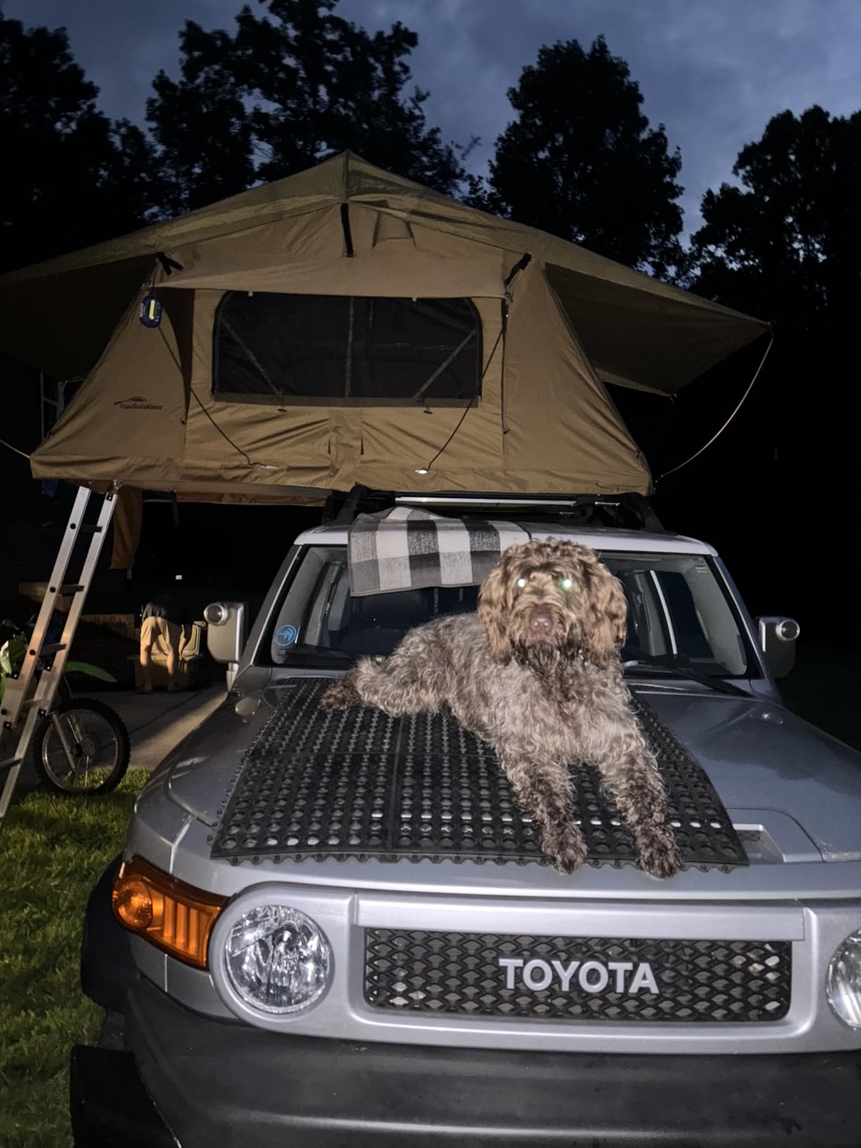 TopAutoGear Rooftop Tent for SUV & Truck Camping, Soft Shell Roof Top Tent, Quick-Setup Design with Telescopic Ladder and LED Lighting for 2-3 Person Family Adventures - Customer Photo 2
