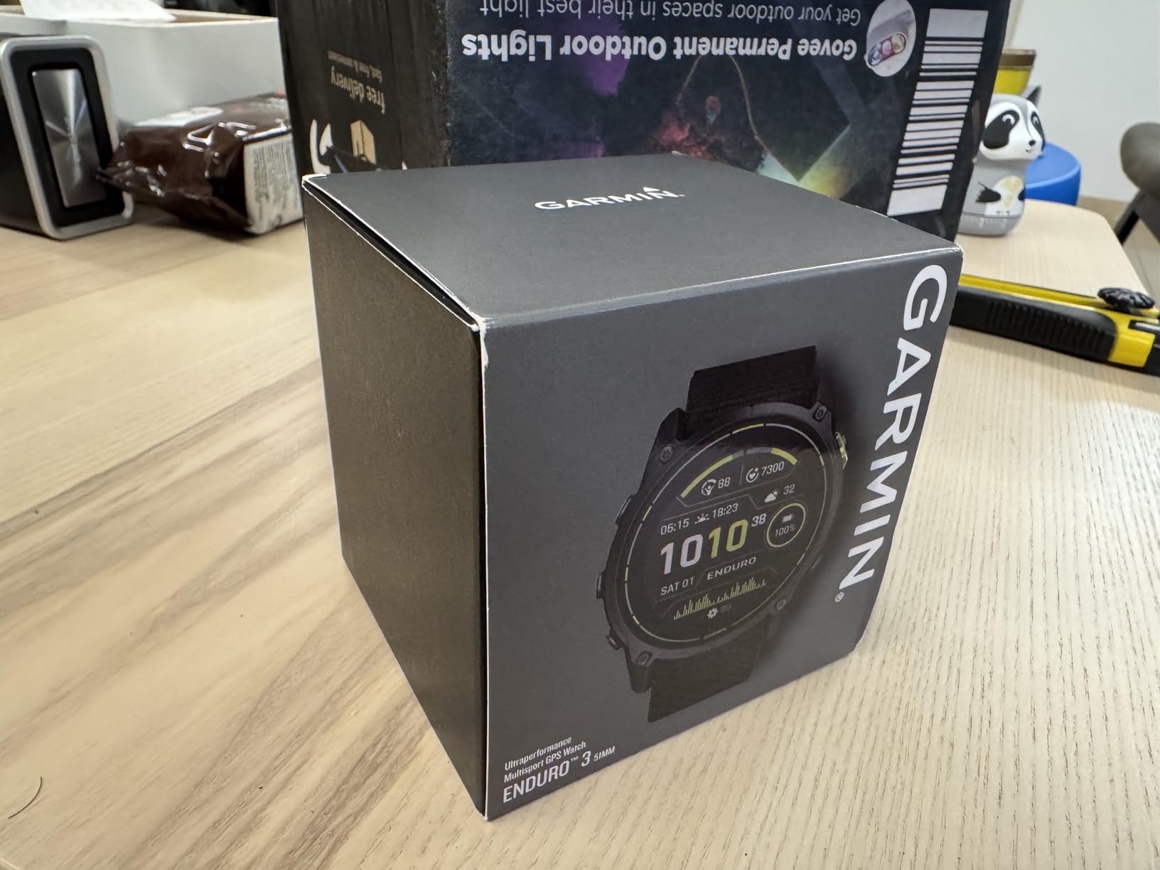 Garmin Enduro 3 – 51 mm, Solar, Sapphire, Ultraperformance GPS Smartwatch, Extreme Battery Life, Detailed Mapping, Built-in LED Flashlight, Carbon Gray DLC Titanium with Black UltraFit Nylon Strap - Customer Photo 1