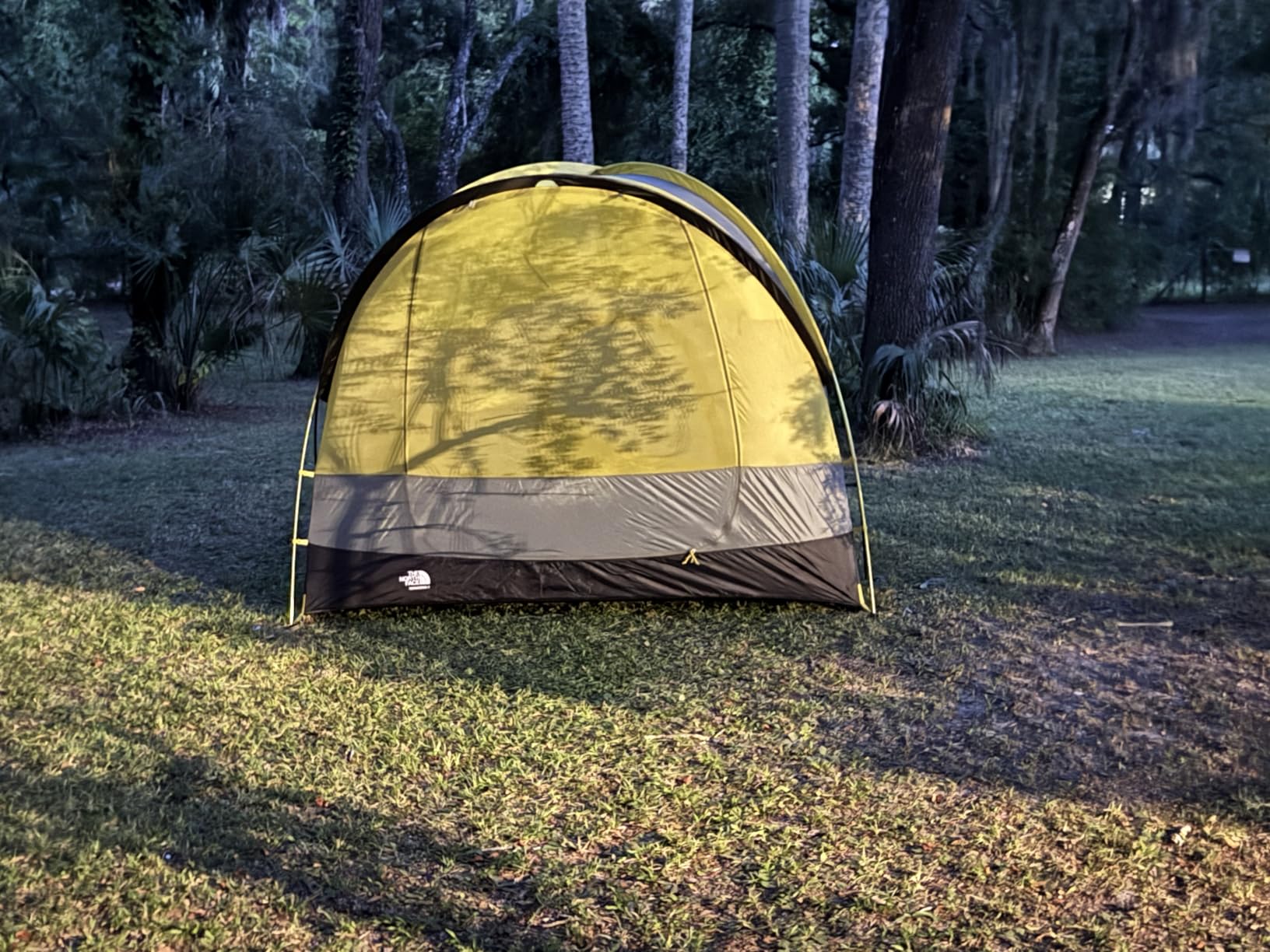 THE NORTH FACE Wawona 6 Tent | Six-Person Camping Tent, Water Repellent, Spacious & Easy to Set Up, Attached Vestibule - Customer Photo 2
