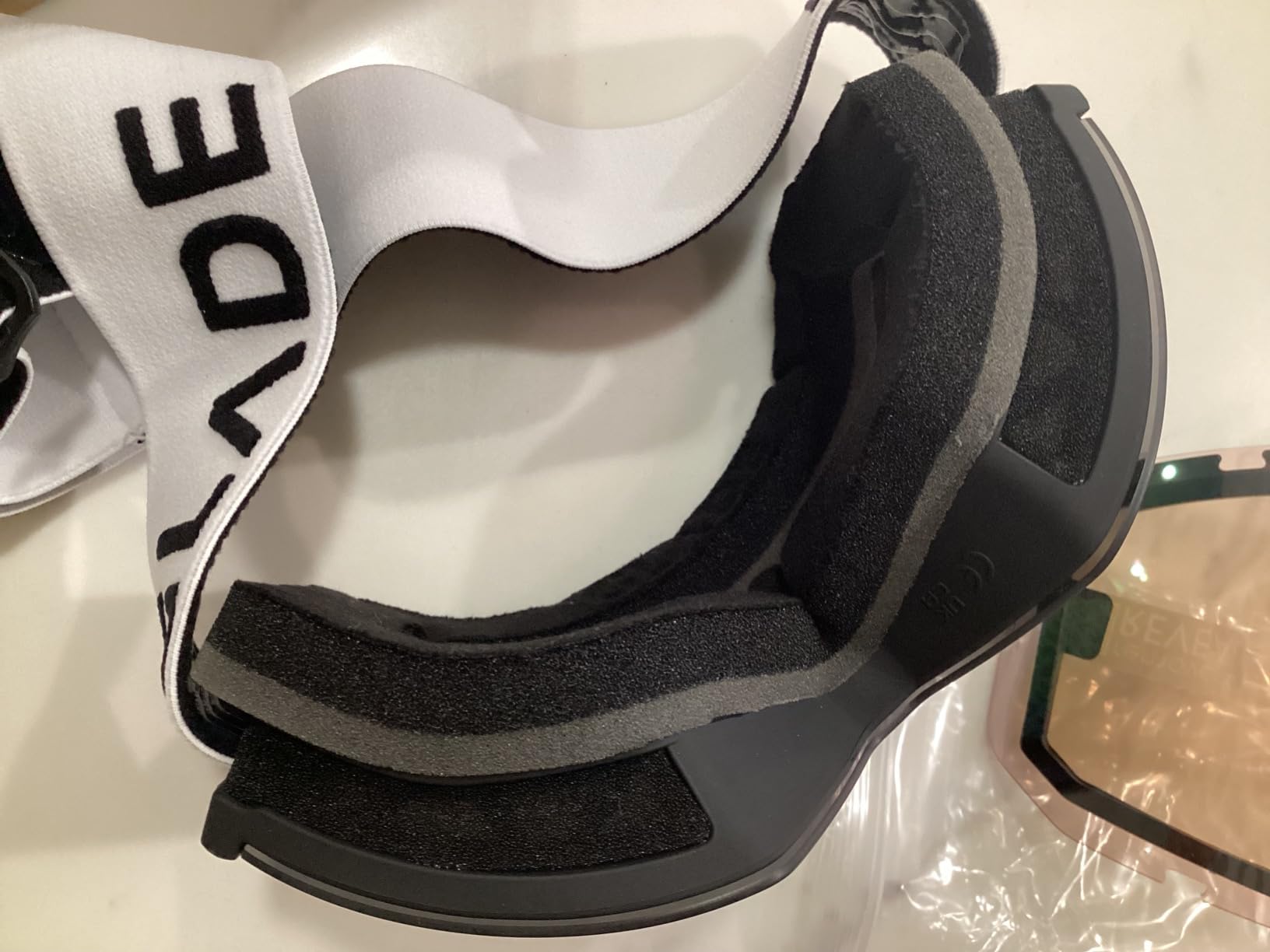 GLADE Mesa Ski Goggles – Anti-Fog, Interchangeable Lens System, 100% UVA/UVB Protection, Medium Fit, Designed in Colorado Customer Review GLADE Mesa Ski Goggles – Anti-Fog, Interchangeable Lens System, 100% UVA/UVB Protection, Medium Fit, Designed in Colorado - Customer Photo 2