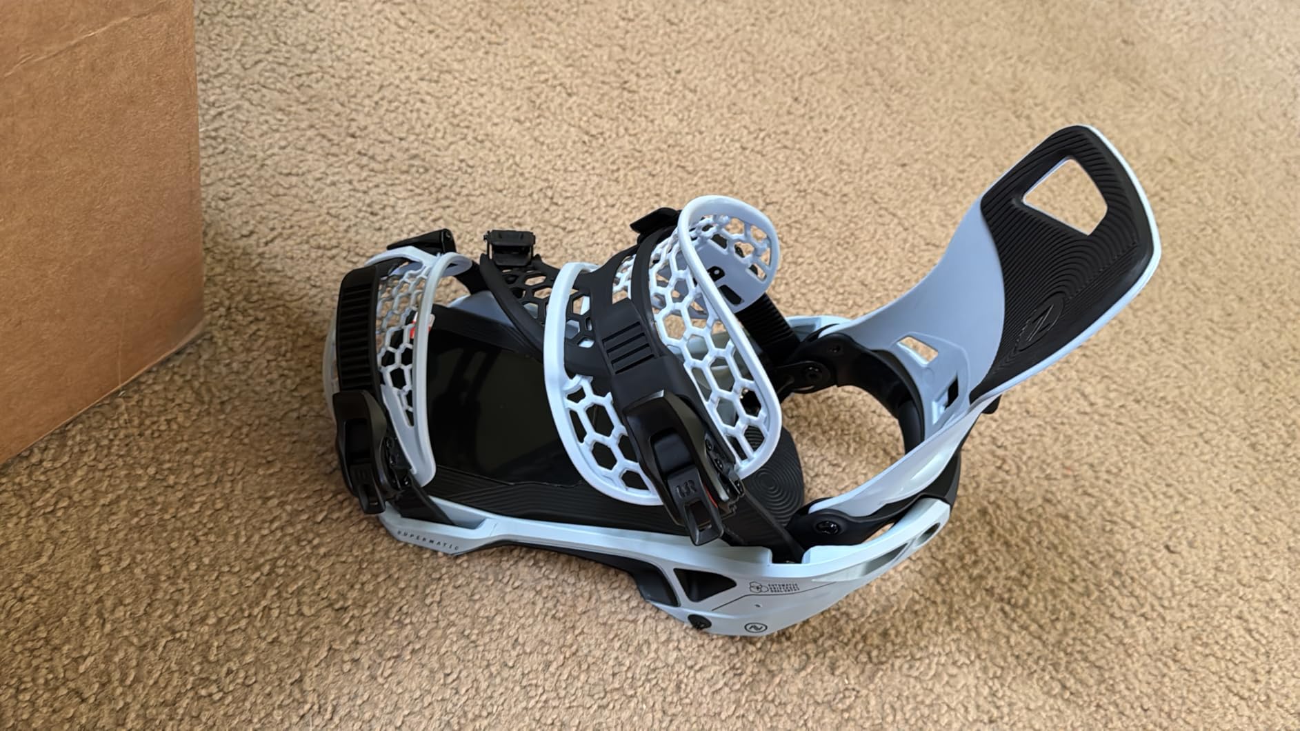 Nidecker Supermatic Snowboard First Universal, Dual-Entry, Automatic Binding - Comfortable and Reliable as a Regular Two-Strap Binding - Genuine Game Changer with its Drop in tech Customer Review Nidecker Supermatic Snowboard First Universal, Dual-Entry, Automatic Binding - Comfortable and Reliable as a Regular Two-Strap Binding - Genuine Game Changer with its Drop in tech - Customer Photo 2