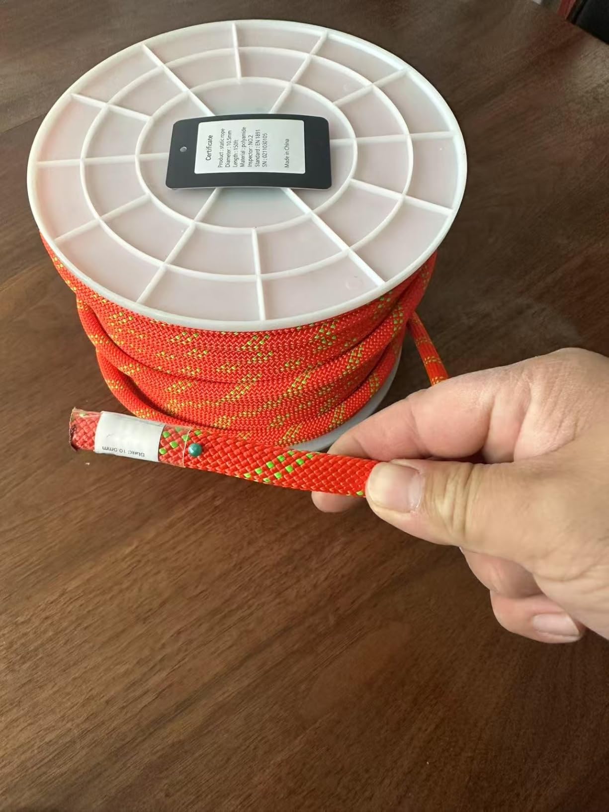 FUEMEILY UIAA Static Climbing Rope 10.5mm, 45M(150FT) Nylon Kernmantle Rappelling Rope for Survival Rescue Cord Rock Mountaineering Climbing Hauling Customer Review FUEMEILY UIAA Static Climbing Rope 10.5mm, 45M(150FT) Nylon Kernmantle Rappelling Rope for Survival Rescue Cord Rock Mountaineering Climbing Hauling - Customer Photo 2