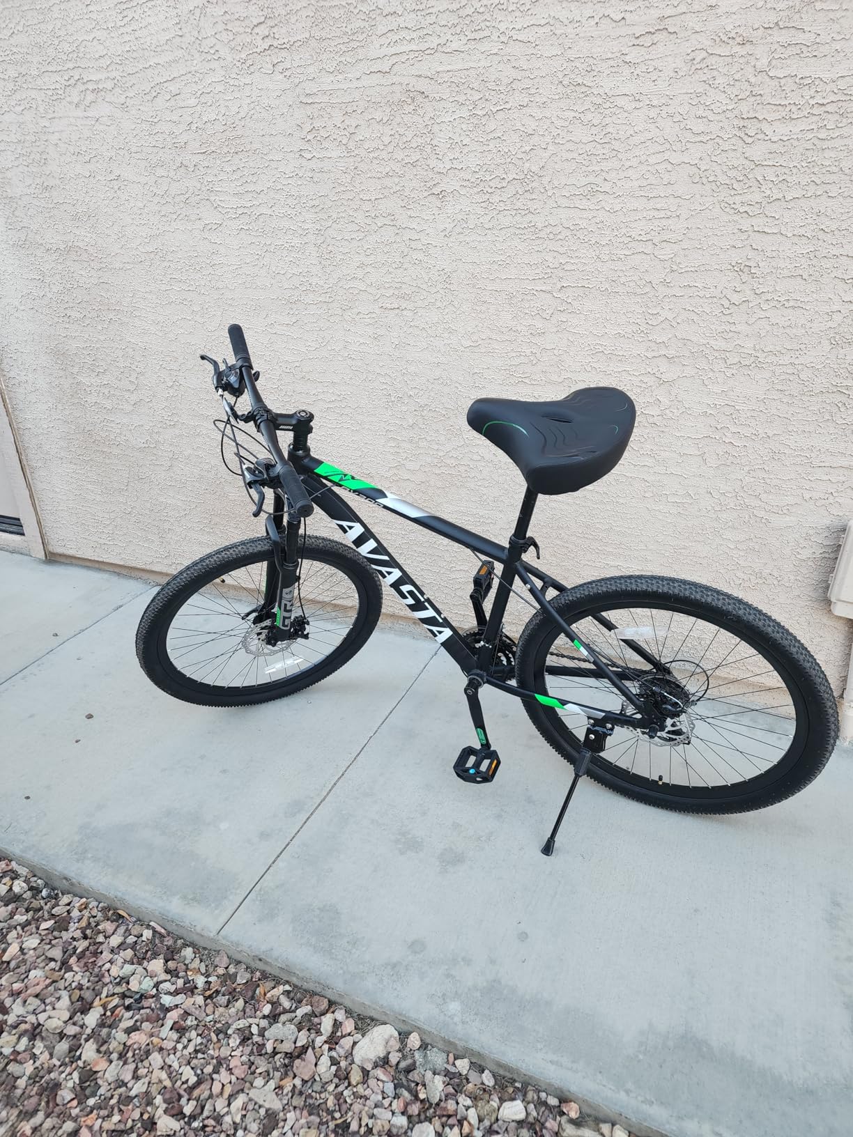 AVASTA AV300 26 27.5 inch Mountain Bike with 21-Speed, Aluminum Frame, Dual Disc Brake, Comfortable Saddle, Multiple Colors - Customer Photo 1