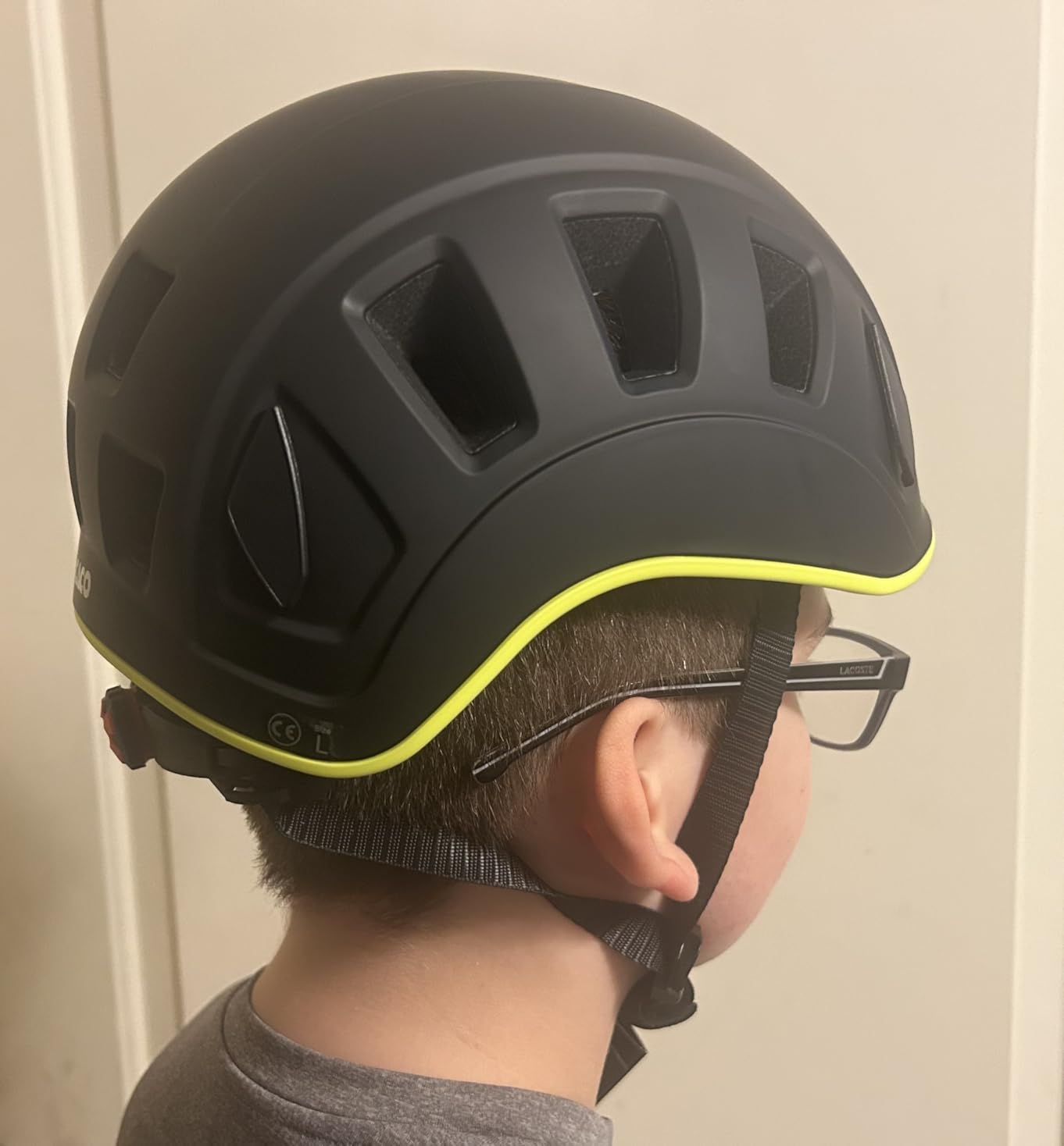 NewDoar Climbing Helmet EN 12492 Certified Half Dome Helmet Ultralight Design with 11 Ventilation Ports & Headlamp Clips for Rock/Ice Climbing, Caving, Rescue Adjustable 57-62cm (Men/Women) - Customer Photo 2