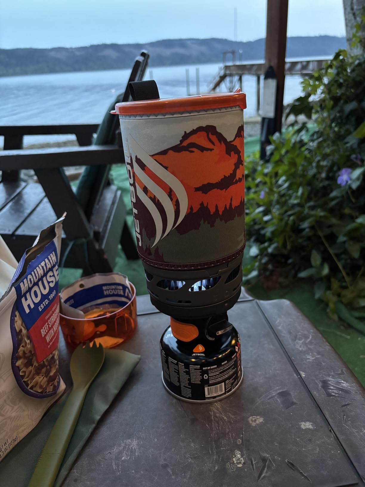 Jetboil Flash 1.0L Portable Fast Boil Stove for Camping and Backpacking with 1-Step Auto Ignition - Customer Photo 2