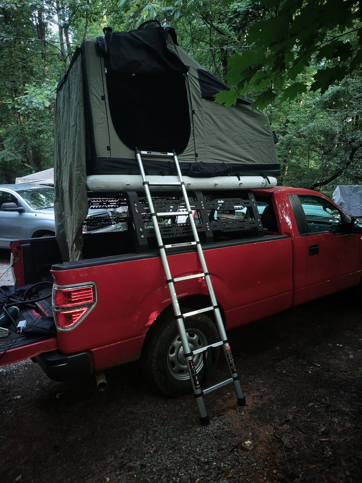 YOLENY Inflatable Rooftop Tent, Multi-Purpose SUV Tents with Air Cushion, 2 TPU Skylights, Telescopic Ladder & Extended Canopy, Full Dull Poly Textured Oxford, Easy Set-up for Camping - Customer Photo 2