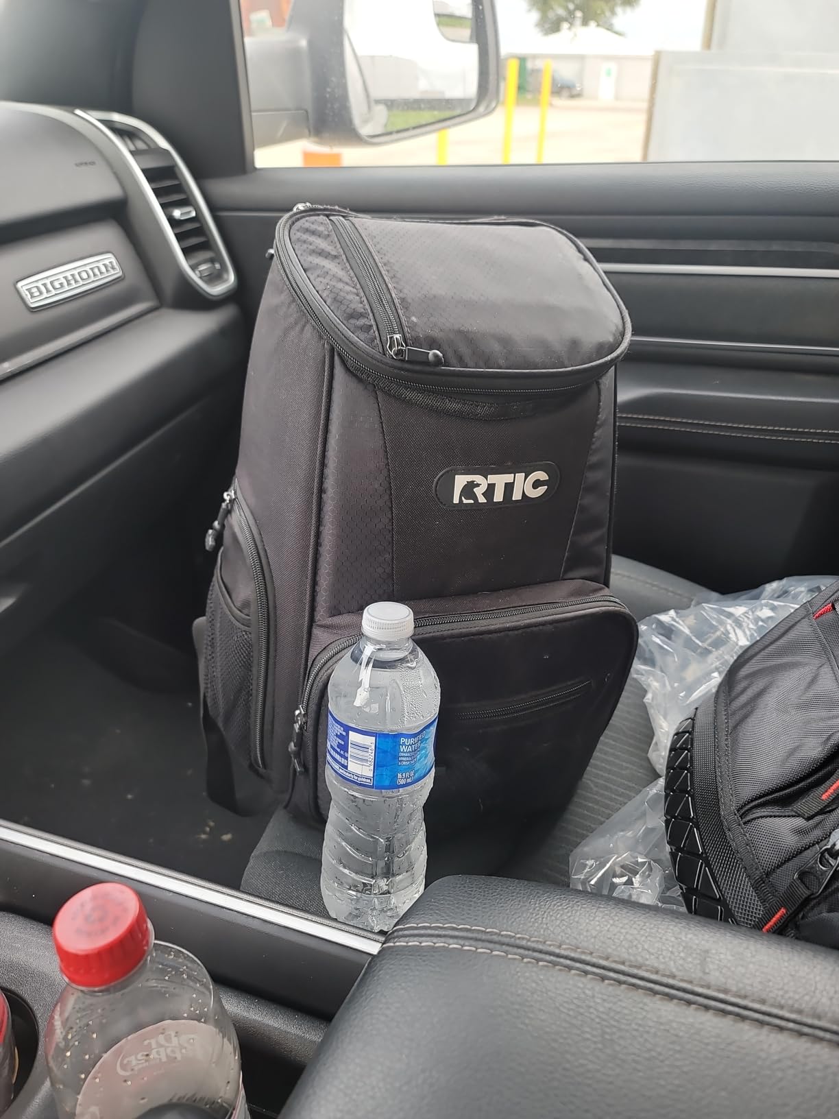 RTIC 15 Can Lightweight Backpack Cooler Soft Insulated Portable Bag for Lunch, Beach, Drink, Beverage, Travel, Camping, Picnic, Car, Hiking - Customer Photo 1