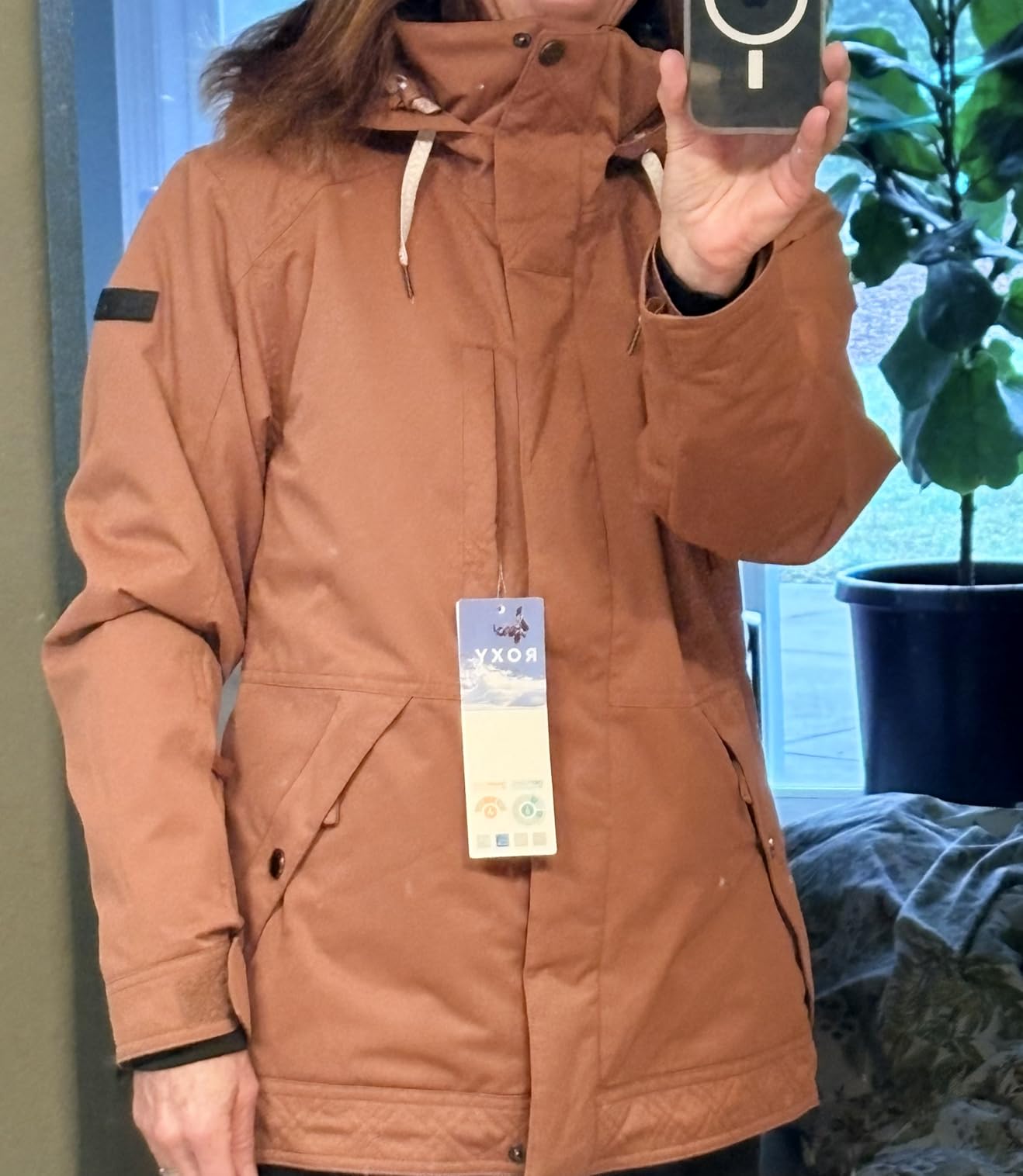 Roxy womens Billie Jacket – 10k Waterproof Snow Jacket, Tailored Fit, Pfas-free, Insulated Customer Review Roxy womens Billie Jacket – 10k Waterproof Snow Jacket, Tailored Fit, Pfas-free, Insulated - Customer Photo 2