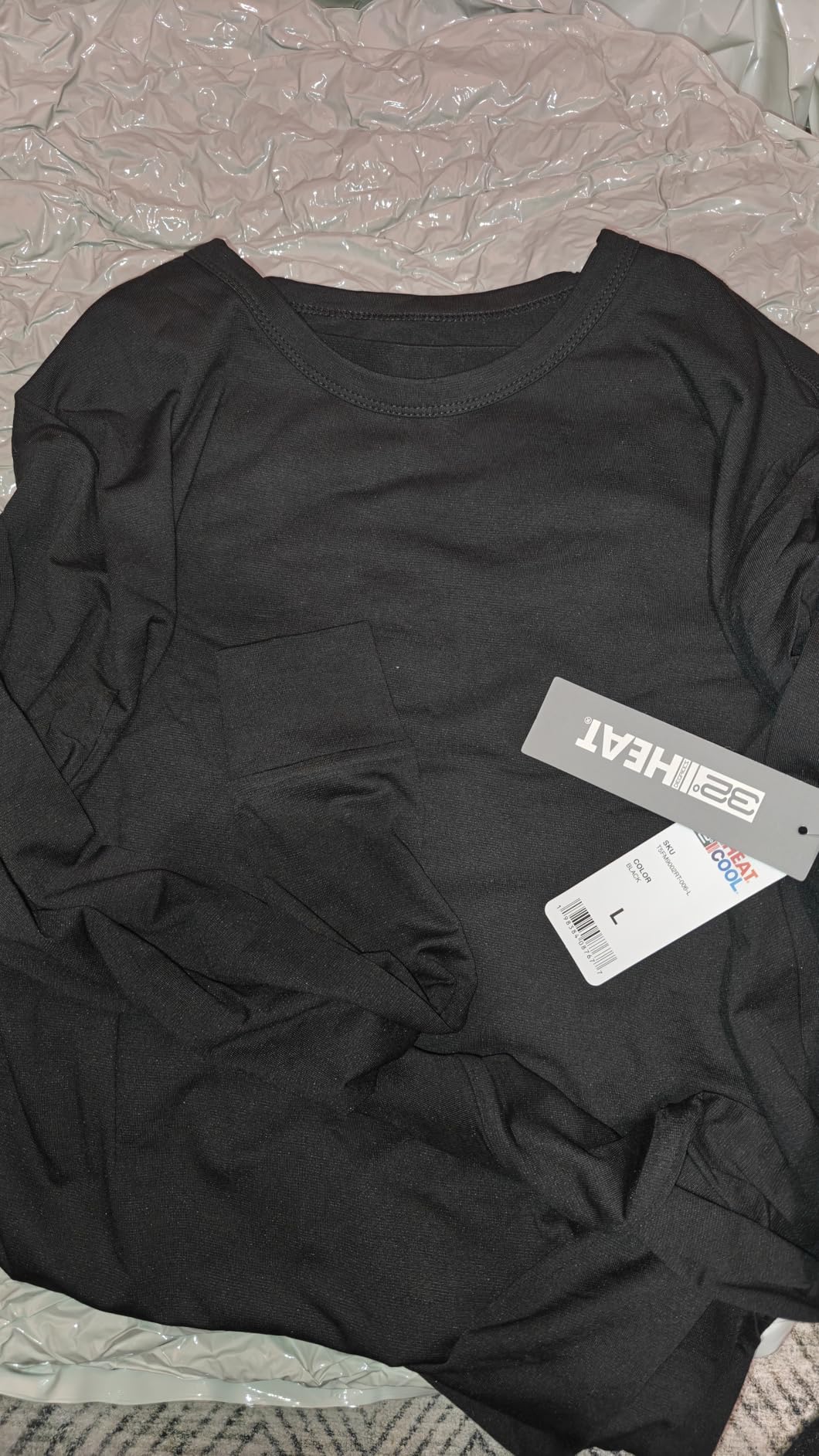 32 Degrees Heat Men's Lightweight Baselayer Crew Top – Thermal Long Sleeve Shirt Customer Review 32 Degrees Heat Men's Lightweight Baselayer Crew Top – Thermal Long Sleeve Shirt - Customer Photo 3