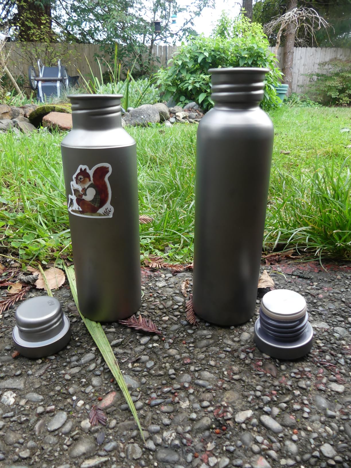 photway 750ml Titanium Water Bottle, Ultralight Pure Titanium Sports Flask, Leakproof Design for Biking, Outdoor Fitness, Camping & Hiking - Customer Photo 2