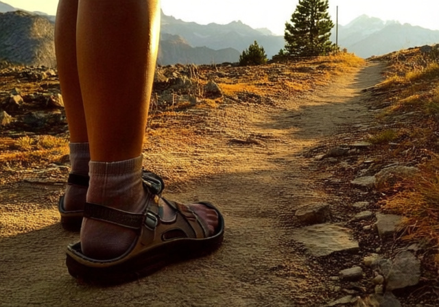 Which Chacos Are Best For Hiking? 8 Models Tested - sixstoreys