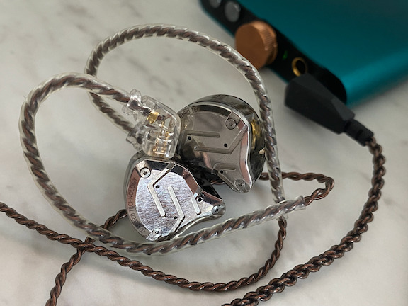 Linsoul KZ ZS10 Pro Review: A Hybrid IEM for Value-Conscious Audiophiles