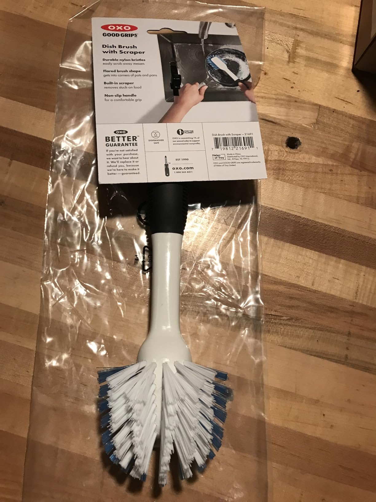 OXO Good Grips Dish Brush, Nylon Bristles with Built-in Scraper, Safe for Non-Stick Cookware, Non-Slip Handle, Dishwasher Safe - Customer Photo 2
