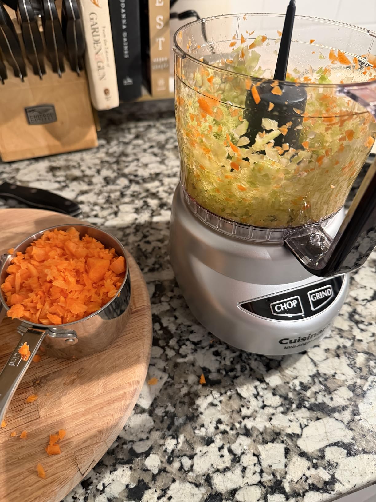 Cuisinart Mini-Prep Plus Food Processor, 24-Ounce Mini Food Processor to Chop Herbs, Vegetables, and Hard Cheese, 24-Ounce Work Bowl, Reversible Stainless Steel Blade, DLC-2ABC, Brushed Chrome Customer Review Cuisinart Mini-Prep Plus Food Processor, 24-Ounce Mini Food Processor to Chop Herbs, Vegetables, and Hard Cheese, 24-Ounce Work Bowl, Reversible Stainless Steel Blade, DLC-2ABC, Brushed Chrome - Customer Photo 2