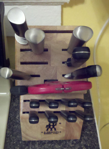 ZWILLING 20-slot Hardwood Knife Block - Customer Photo 2