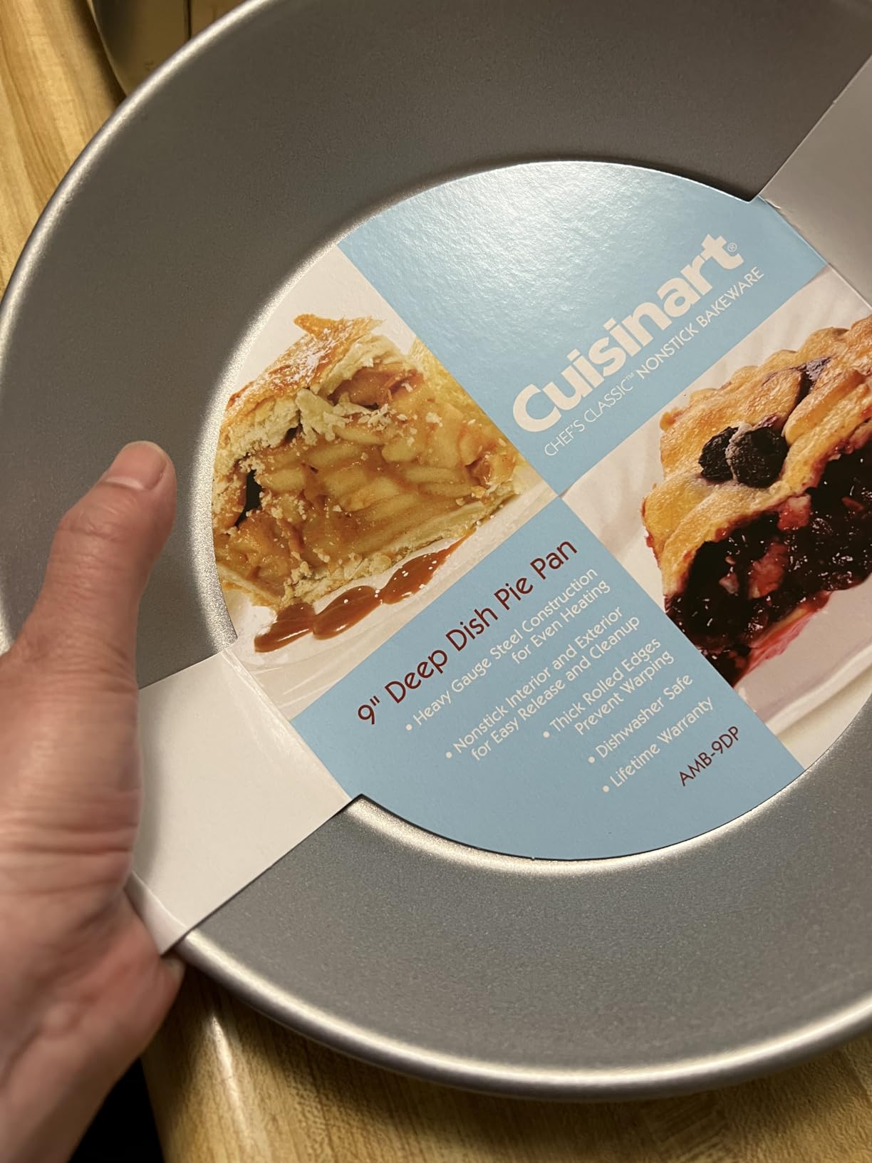 Cuisinart Chef's Classic 9-Inch Nonstick Bakeware Deep-Dish Pie Pan - Customer Photo 4