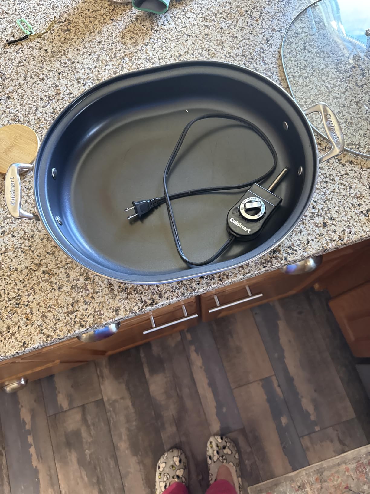 Cuisinart CSK-150NAS Oval Electric Skillet, 1500-Watt Nonstick, Brushed Stainless Customer Review Cuisinart CSK-150NAS Oval Electric Skillet, 1500-Watt Nonstick, Brushed Stainless - Customer Photo 2