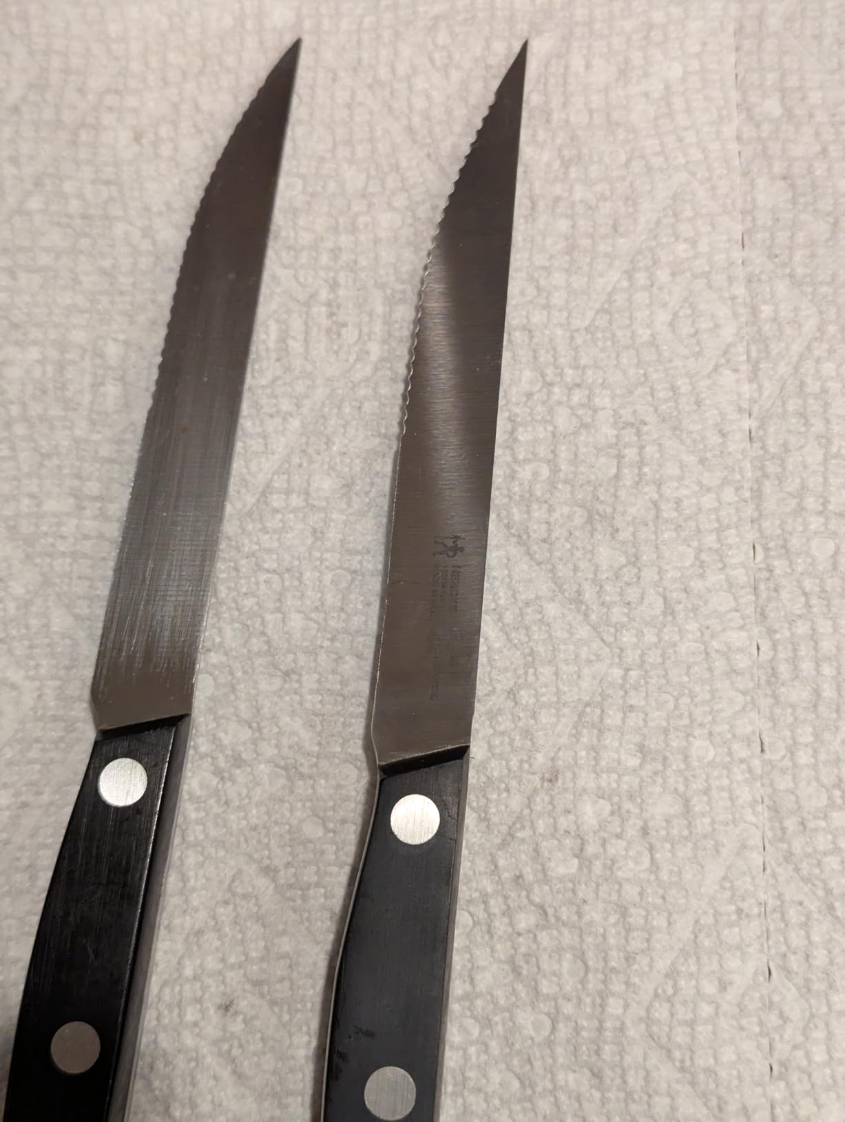 HENCKELS Prime Razor-Sharp Steak Knife Set of 4, German Engineered Informed by 100+ Years of Mastery,Black - Customer Photo 2