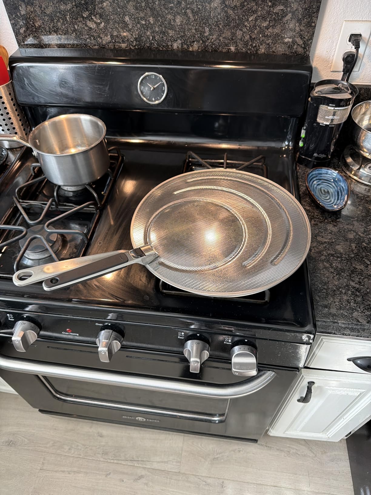 OXO Good Grips Stainless Steel Splatter Screen with Folding Handle Customer Review OXO Good Grips Stainless Steel Splatter Screen with Folding Handle - Customer Photo 1
