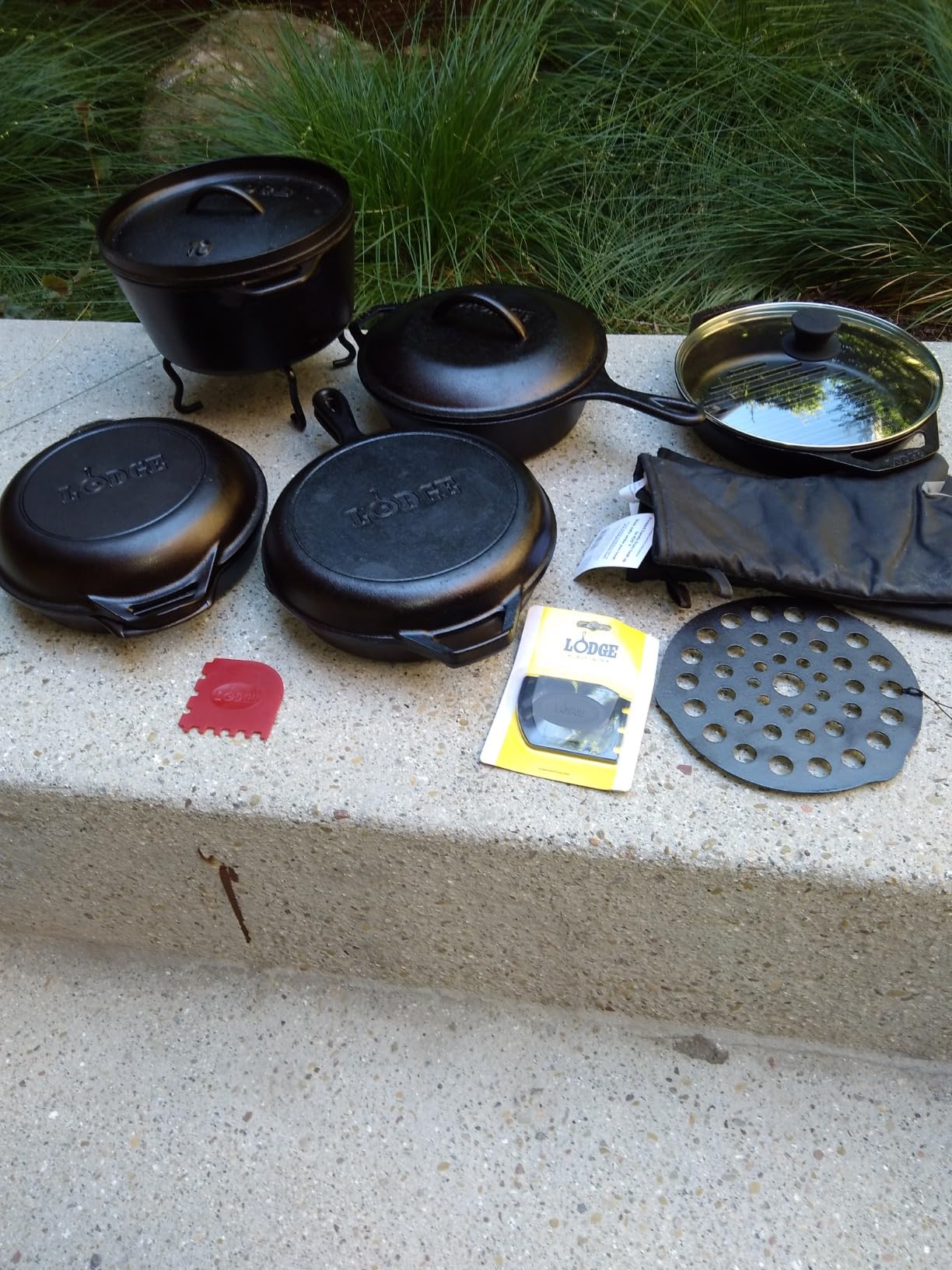 Lodge Pre-Seasoned 2-in-1 Cast Iron Combo Cooker - 3.2 Quart Deep Pot Cooker + 10.25 Inch Frying Pan - Use in the Oven, on the Stove, Grill, or Over a Campfire - Use to Sear, Sauté, Broil, Fry- Black - Customer Photo 1