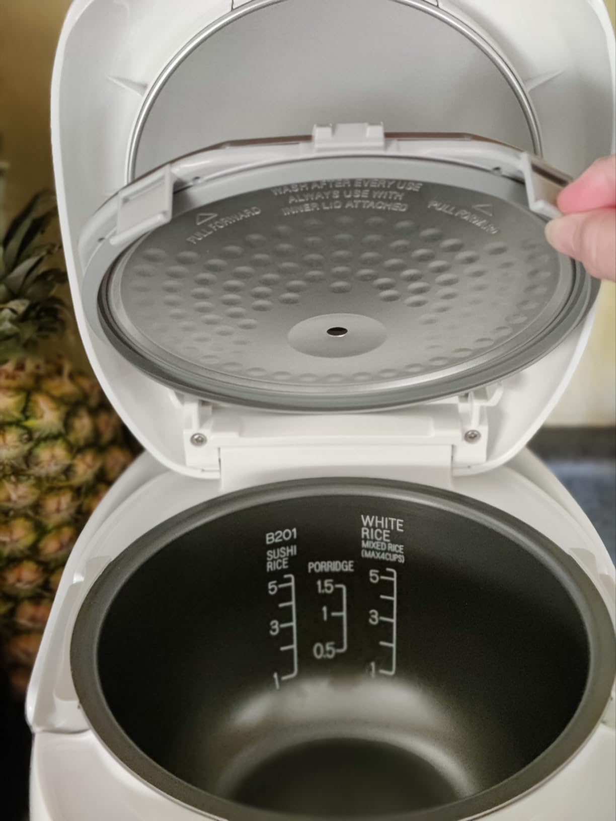 Zojirushi Neuro Fuzzy 10-Cup Rice Cooker and Warmer (Premium White) Customer Review Zojirushi Neuro Fuzzy 10-Cup Rice Cooker and Warmer (Premium White) - Customer Photo 4