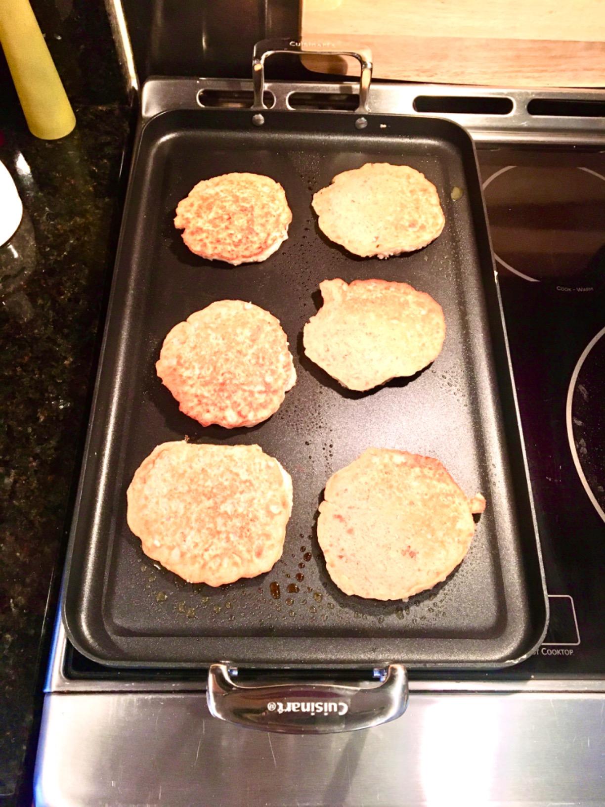Cuisinart Double Burner Griddle, Chef's Classic Nonstick Hard Anodized, Stainless Steel, 655-35 13-Inch x 20-Inch - Customer Photo 1