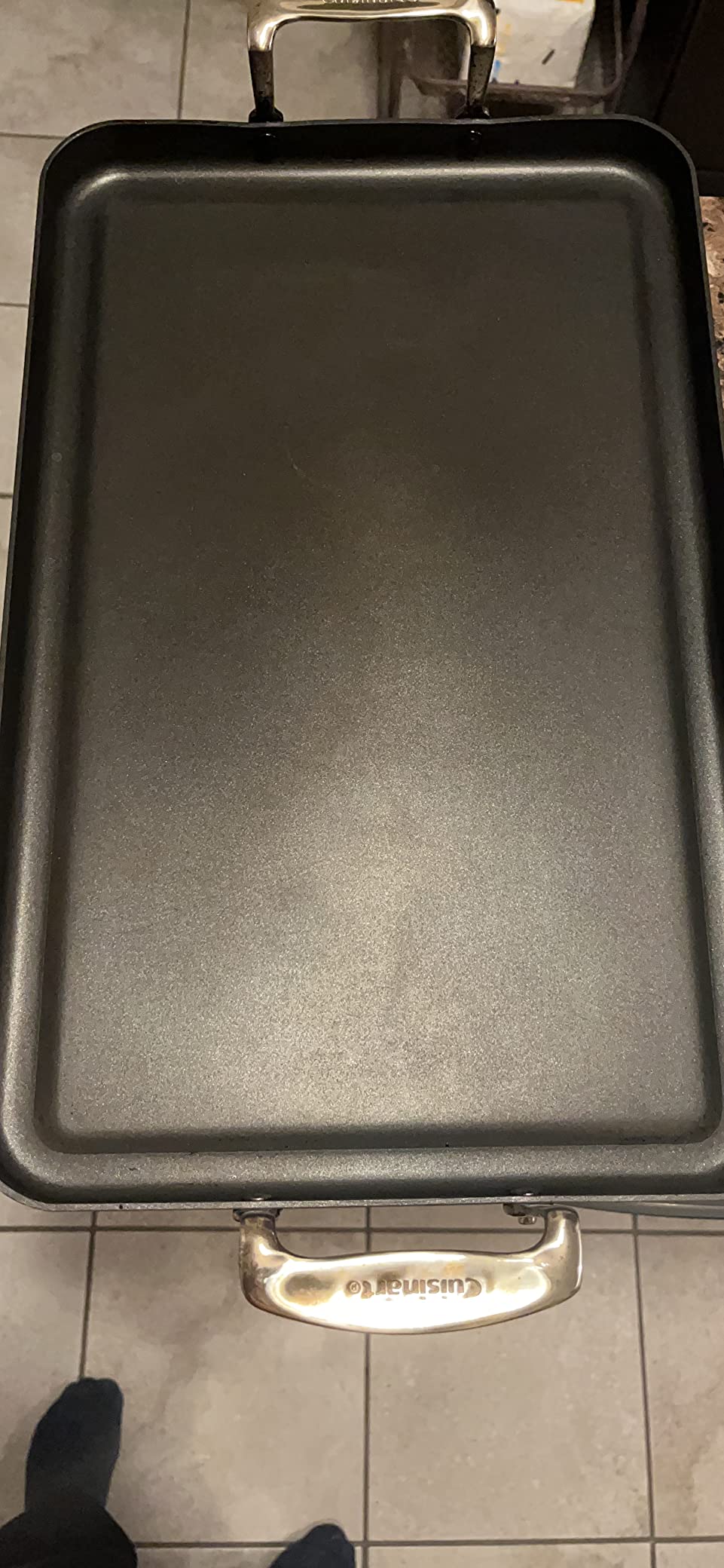 Cuisinart Double Burner Griddle, Chef's Classic Nonstick Hard Anodized, Stainless Steel, 655-35 13-Inch x 20-Inch - Customer Photo 2