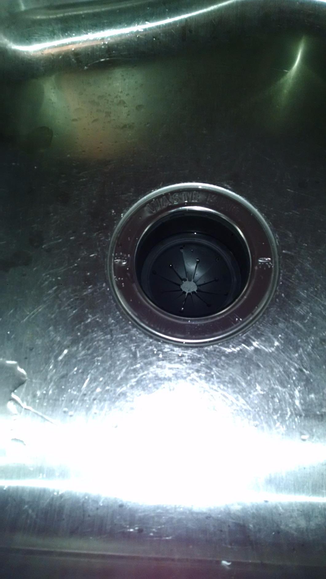 Waste King Garbage Disposal for Kitchen Sink with Power Cord, Food Waste Disposer, L-8000 Customer Review Waste King Garbage Disposal for Kitchen Sink with Power Cord, Food Waste Disposer, L-8000 - Customer Photo 1