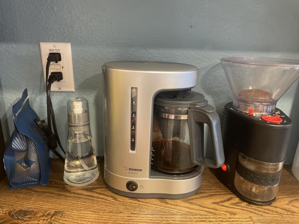 Zojirushi EC-DAC50 Zutto 5-Cup Drip Coffeemaker,Silver Customer Review Best 4-5 Cup Coffee Makers