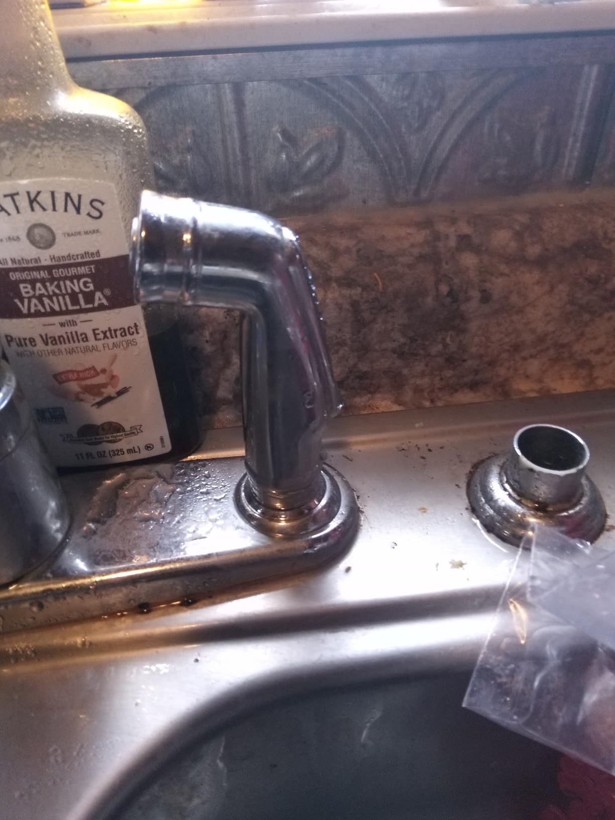 DANCO Kitchen Sink Side Spray Head, Brushed Nickel, 1-Pack (89270) Customer Review DANCO Kitchen Sink Side Spray Head, Brushed Nickel, 1-Pack (89270) - Customer Photo 1