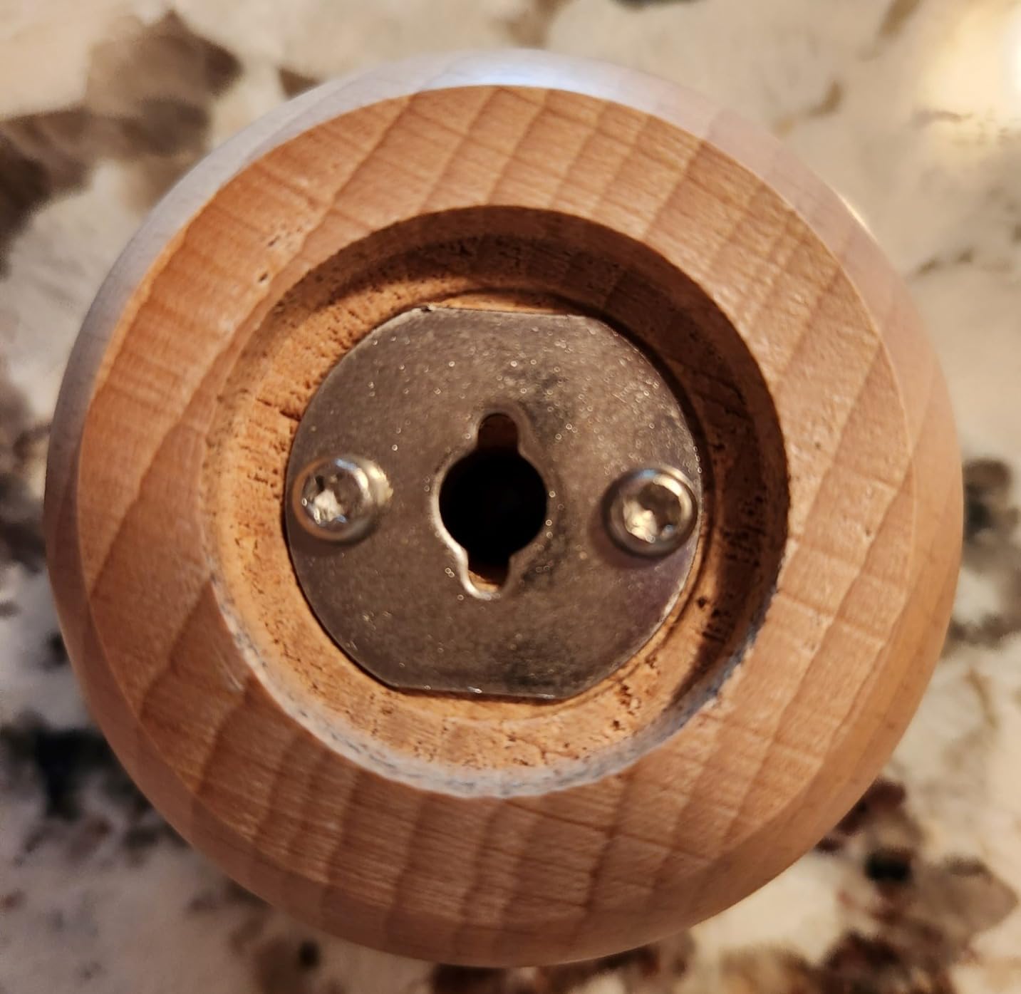 Peugeot - Paris u'Select Manual Pepper Mill - Adjustable Grinder - Beechwood, Natural - Customer Photo 4