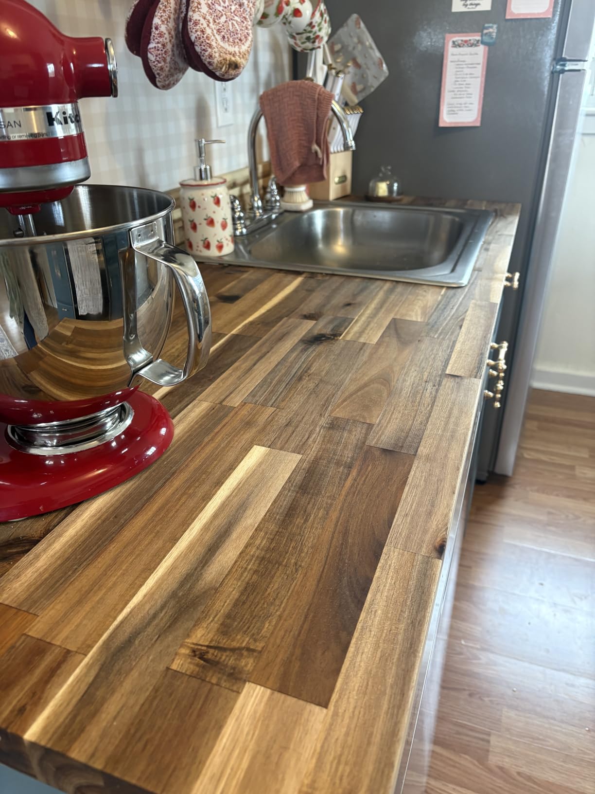Howard Products Butcher Block Conditioner and Food Grade Mineral Oil for Wood Cutting Boards, 12 Fl Oz - Enhanced Wood Care Customer Review Howard Products Butcher Block Conditioner and Food Grade Mineral Oil for Wood Cutting Boards, 12 Fl Oz - Enhanced Wood Care - Customer Photo 1
