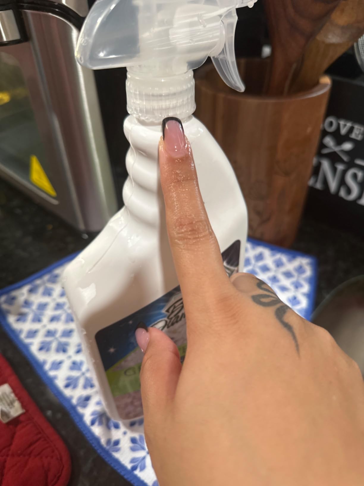 Black Diamond Stoneworks GRANITE PLUS! 2 in 1 Cleaner & Sealer for Granite, Marble, Travertine, Limestone, Ready to Use! 32 Fl Oz - Customer Photo 2