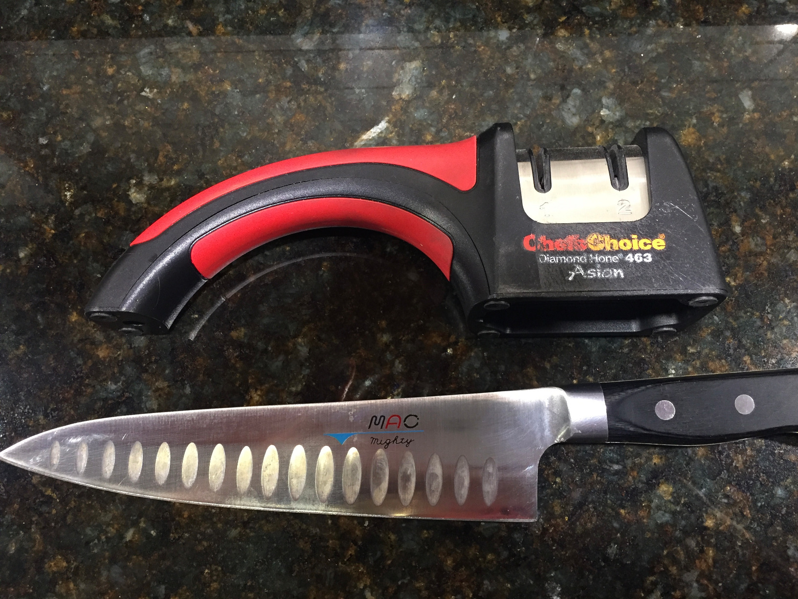 MAC Knife MTH-80 Professional Series Chefs Knife 200mm(7.8Inch) Customer Review MAC Knife MTH-80 Professional Series Chefs Knife 200mm(7.8Inch) - Customer Photo 1
