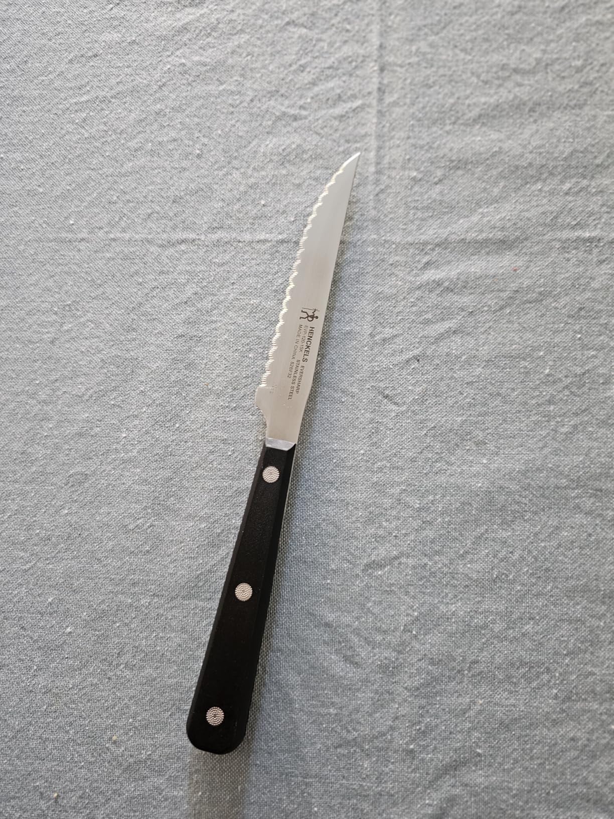 HENCKELS Razor-Sharp Steak Knife Set of 8, German Engineered Informed by 100+ Years of Mastery - Customer Photo 1
