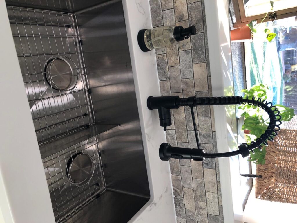 Best Undermount Sinks For Quartz Countertops