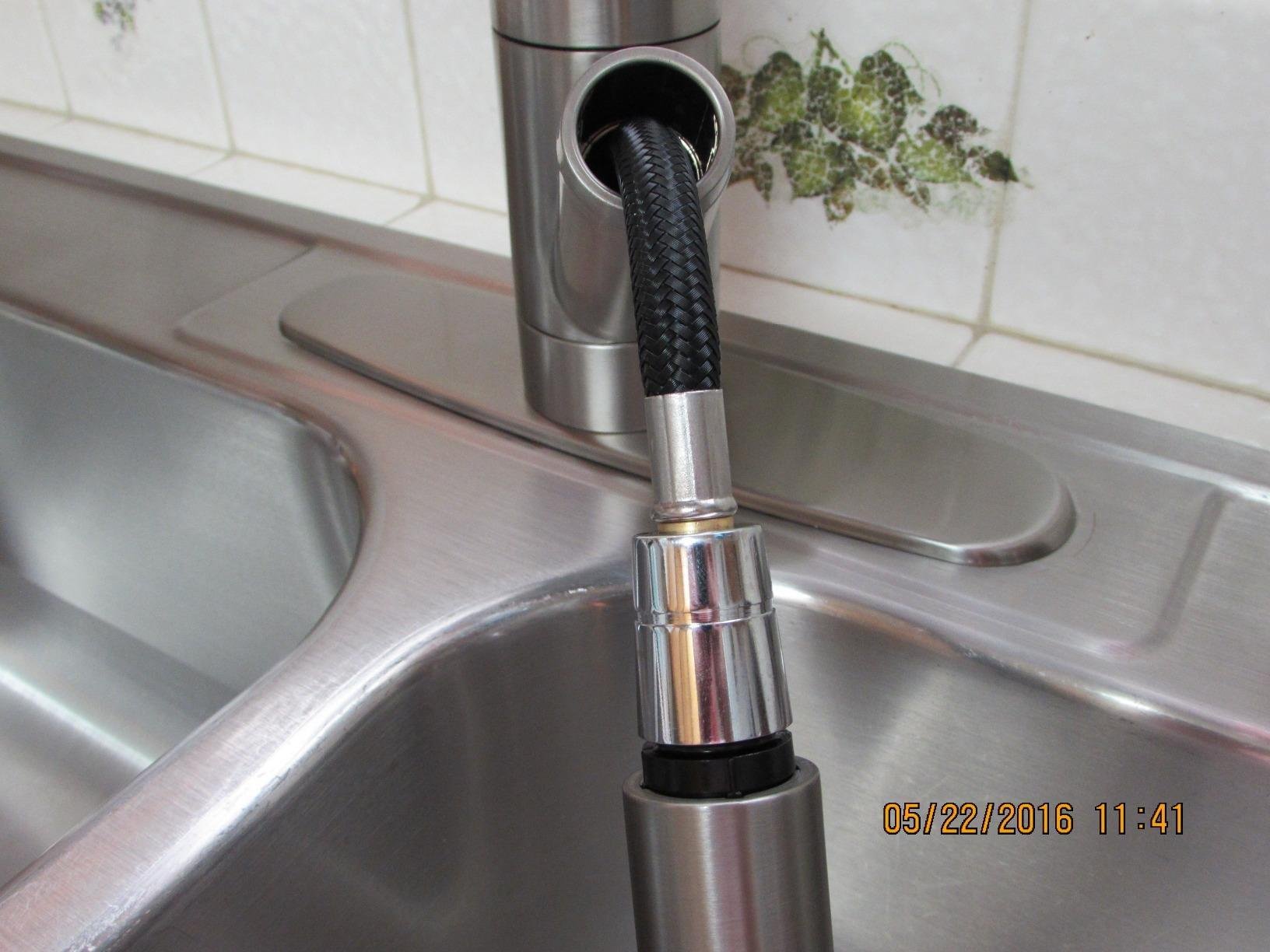 Pfister Pfirst Series Kitchen Sink Faucet with Pull Out Sprayer, Single Handle, Mid Arc, White Finish, G13310WW Customer Review Pfister Pfirst Series Kitchen Sink Faucet with Pull Out Sprayer, Single Handle, Mid Arc, White Finish, G13310WW - Customer Photo 2