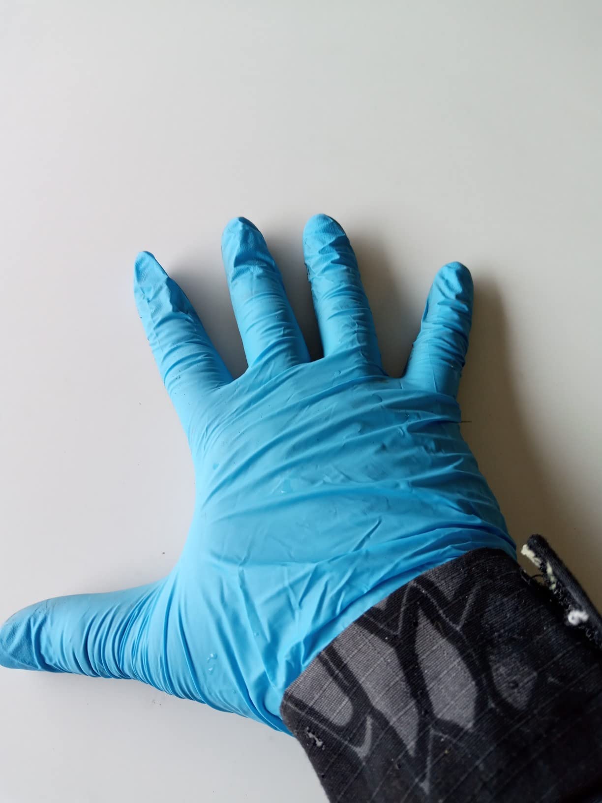 GLOVEWORKS Black Disposable Nitrile Industrial Gloves 5 Mil, Latex/Powder-Free, Food-Safe, Textured - Customer Photo 2