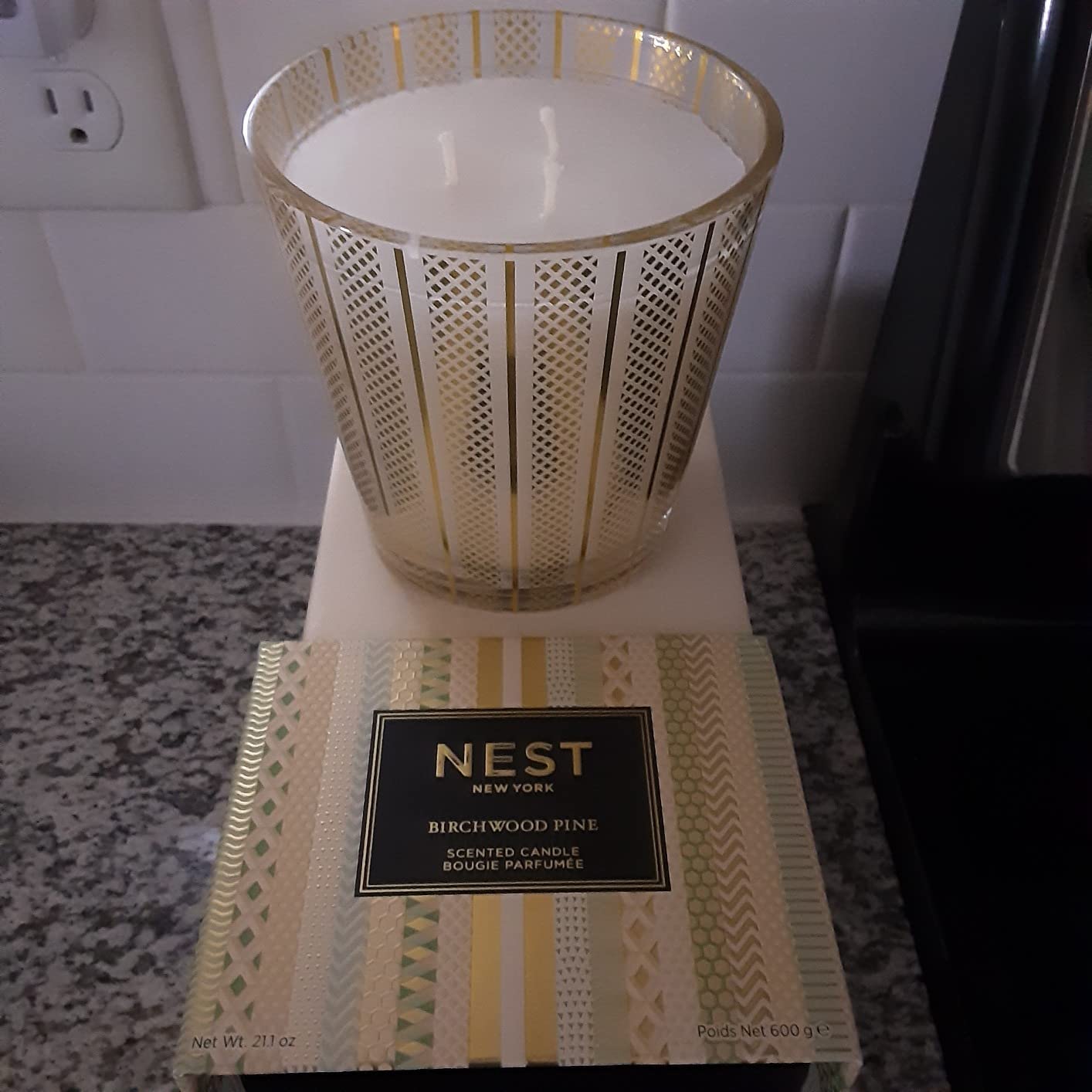 NEST New York Scented 3-Wick Christmas Candle, Holiday - 21.2 oz - Up to 100-Hour Burn Time - Reusable Glass Vessel - Customer Photo 2